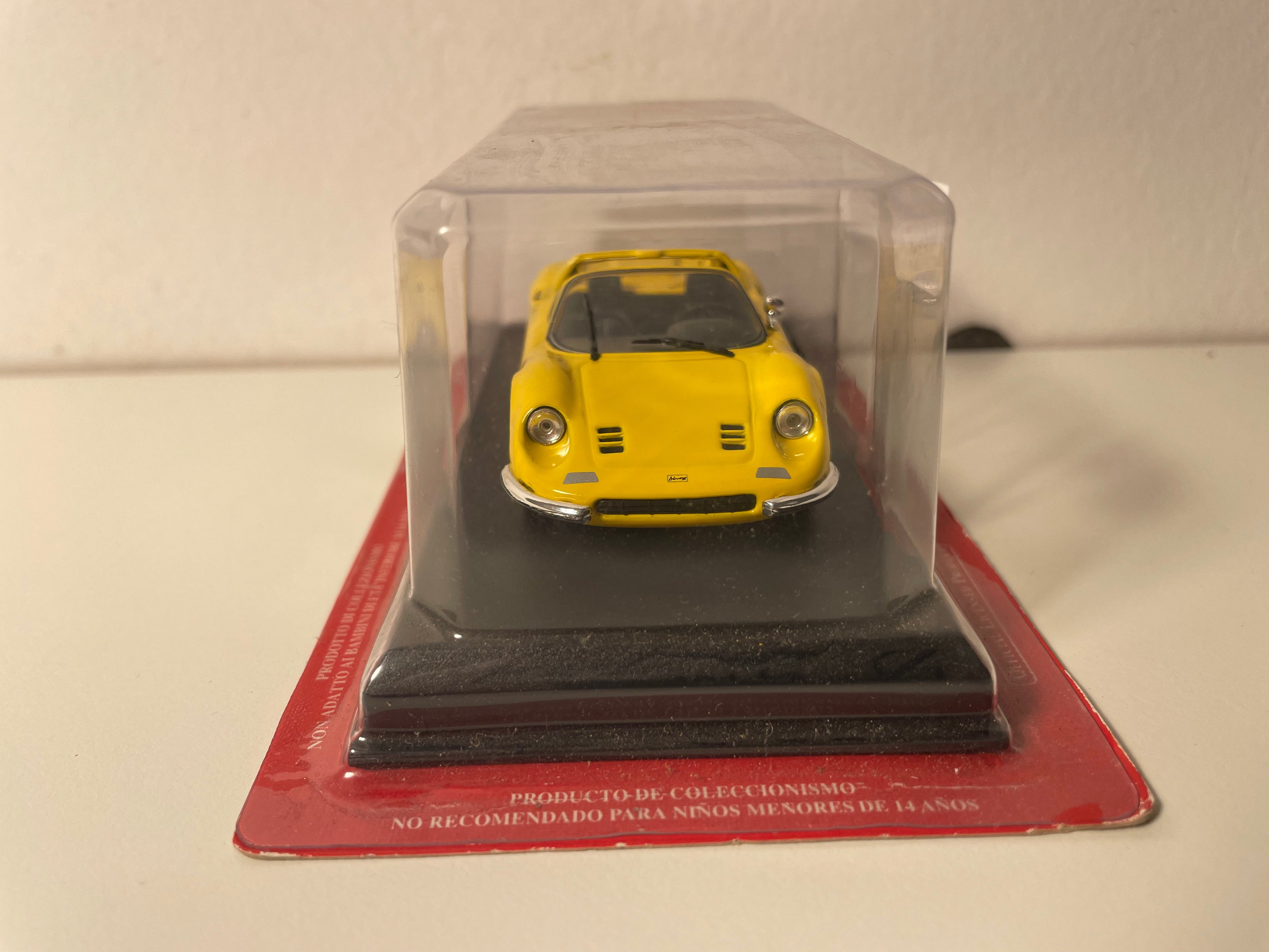 Ferrari Dino246 GTS giel (blister)