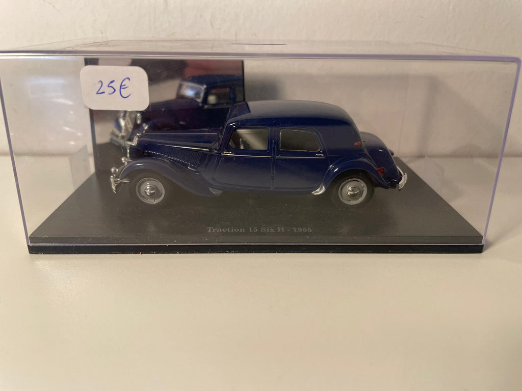 1955 Dunkelblaue Citroën Traction 15 Six H (Plexi-Box)