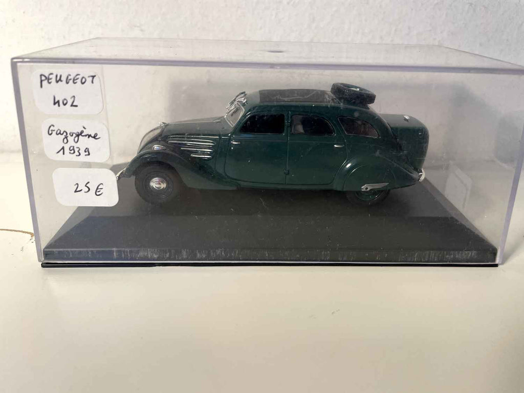 Peugeot 402 zielony Gazogène z 1939 roku (pudełko z plexi)