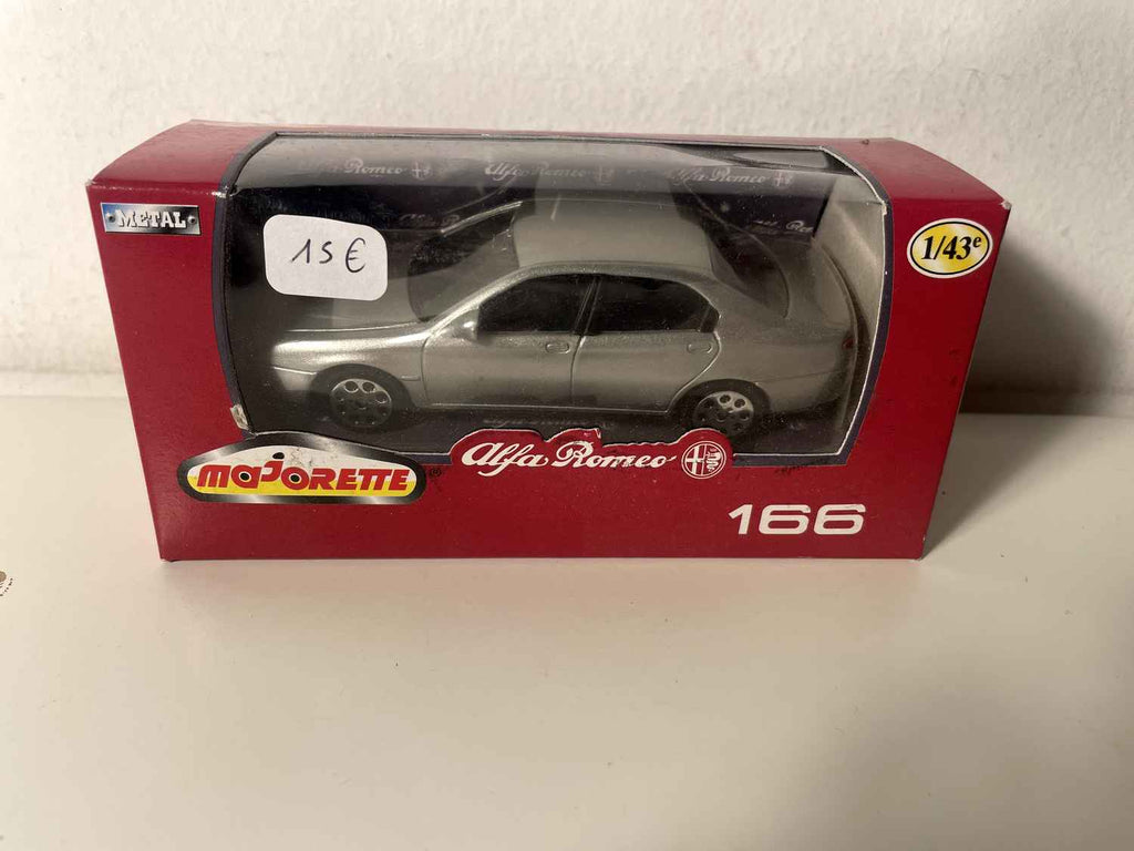 Alfa Roméo 166 gris - Majorette