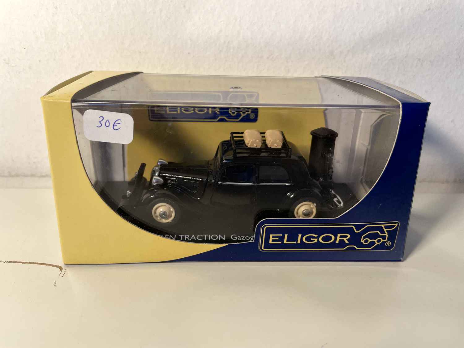 Citroën Traction zwart Gazogène (Eligor)