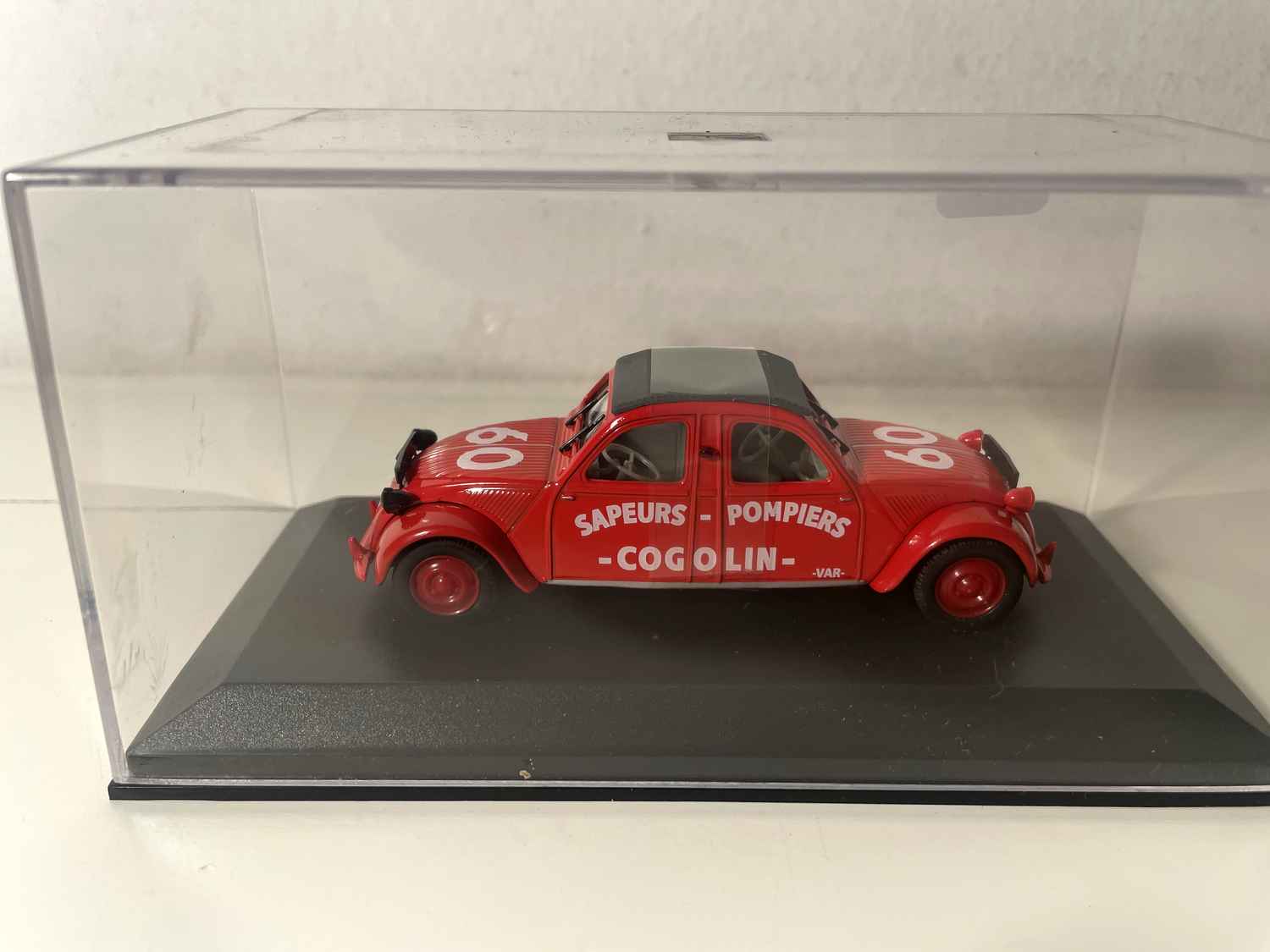Citroën 2 CV rote Feuerwehr von Cogolin - NOREV (Europäische Sammlergesellschaft)