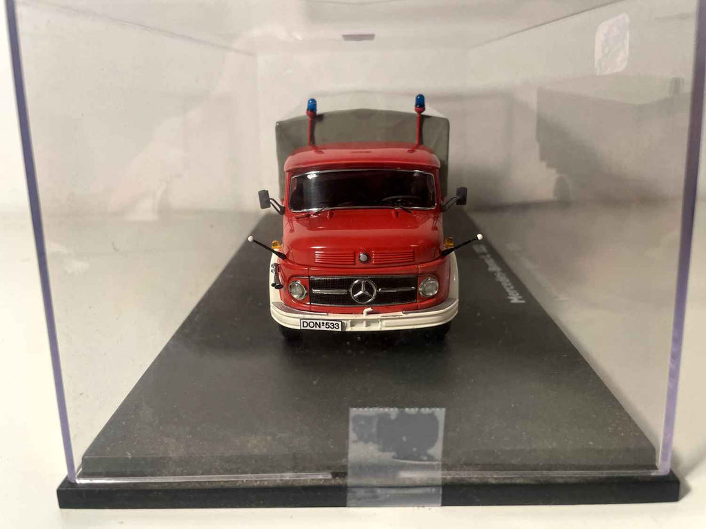 Camión de bomberos con lona Mercedes-Benz L 322 - SCHUCO
