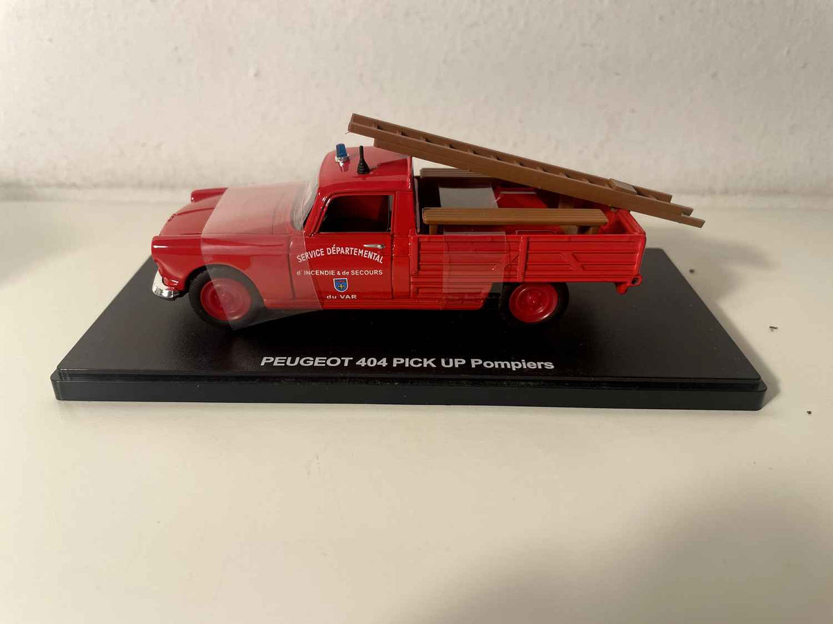 Peugeot 404 pick-up rouge pompiers (collection les petits utilitaires français)