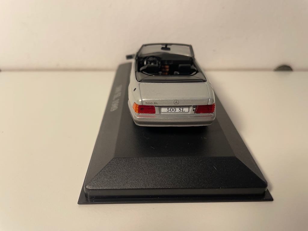 Mercedes 500 SL gris de 1989