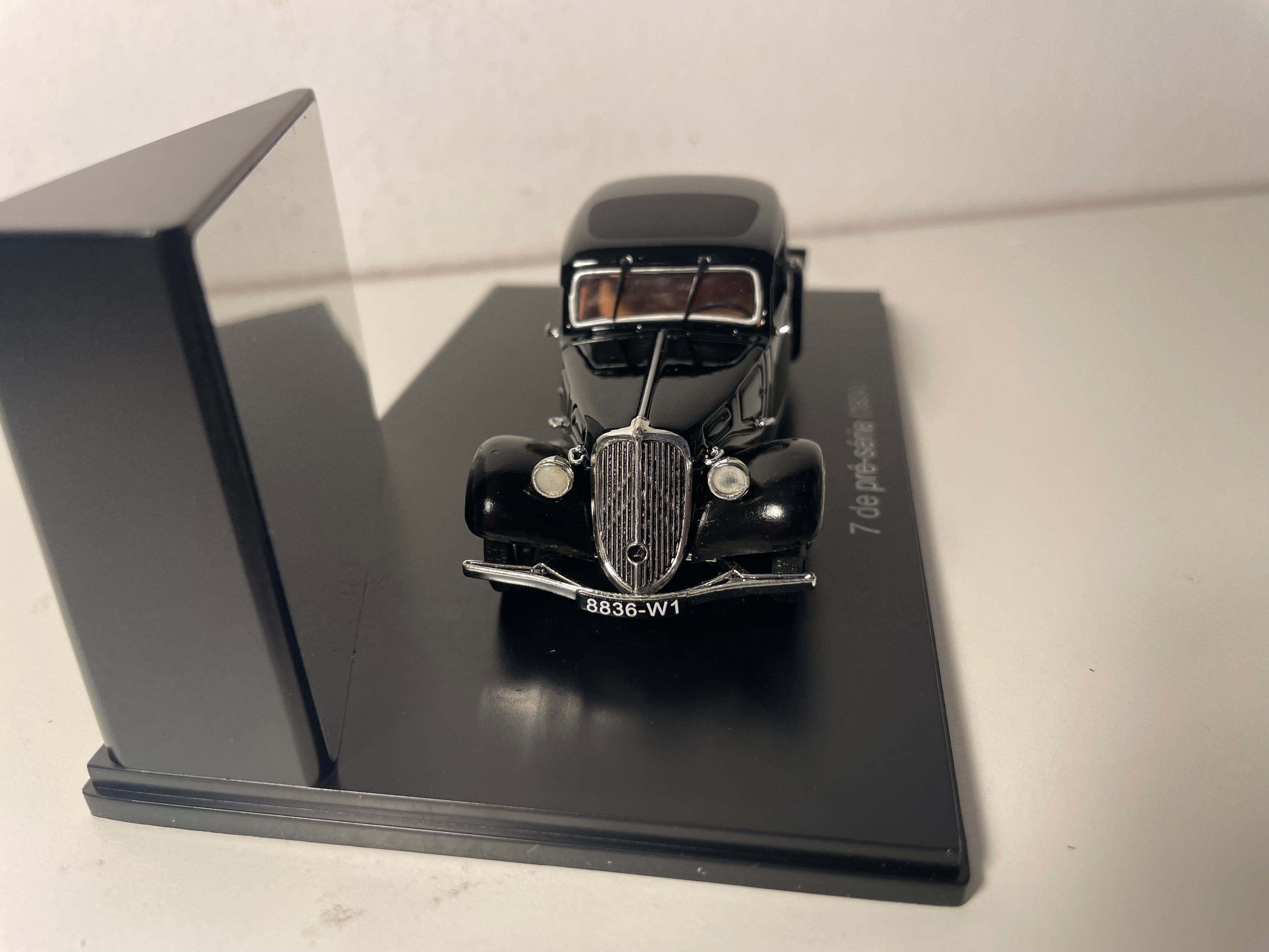 1934 Citroën Traction 7 Pre-Serie Zwart (Plexi Box)