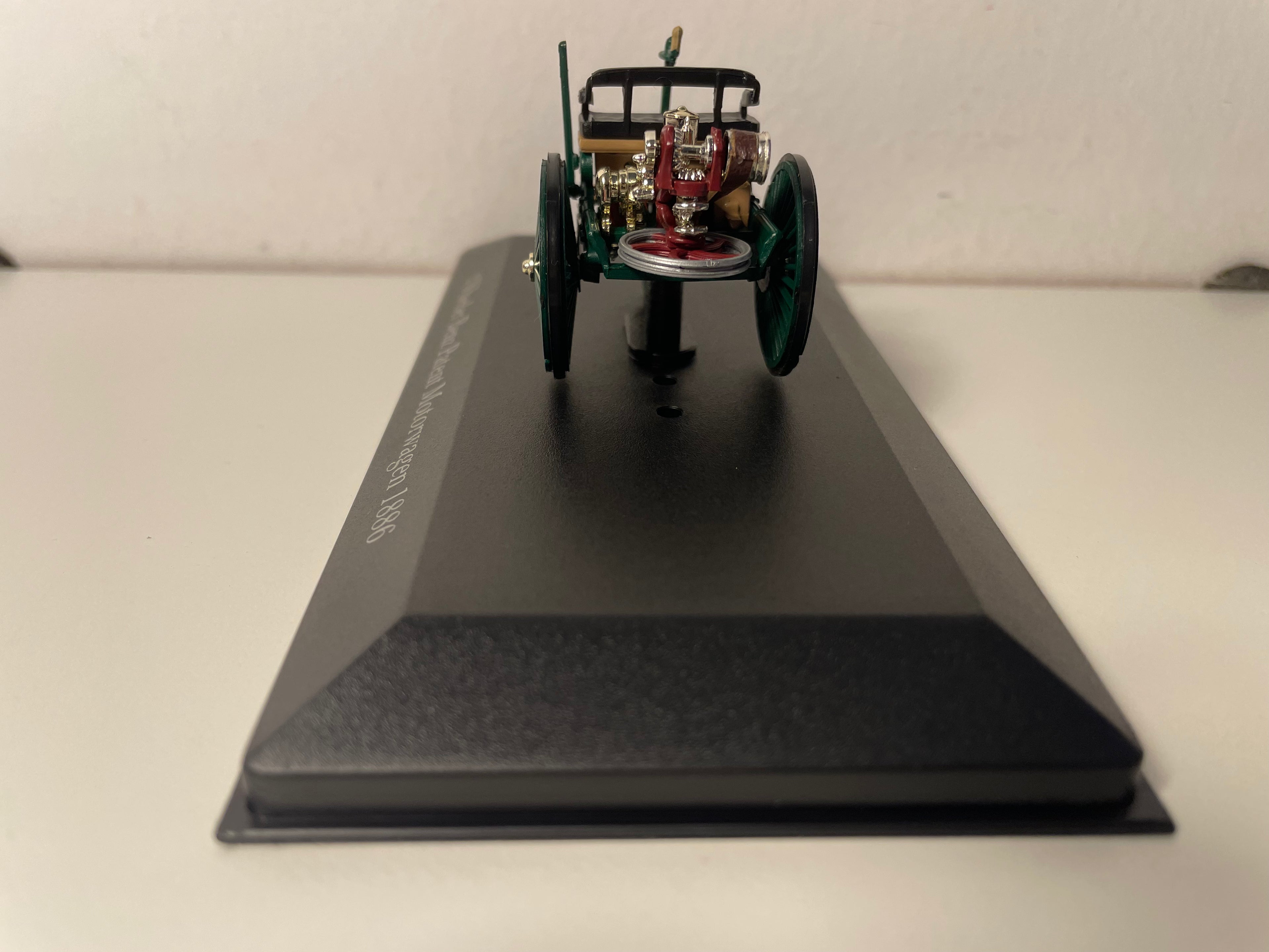 Patent na Mercedesa 3 Wheeler Benz Motorwagen z 1886 roku