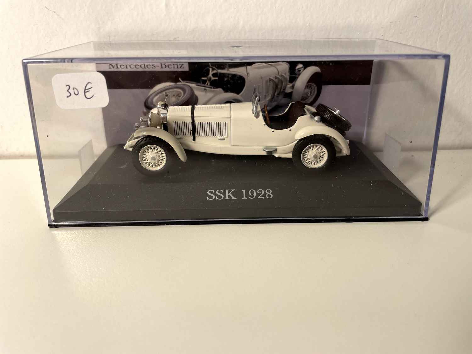 Biały Mercedes SSK z 1928 roku