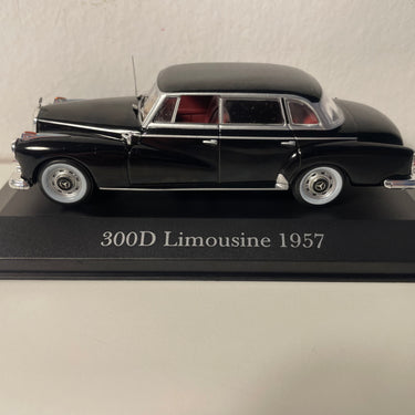 Mercedes 300D Limousine noire de 1957
