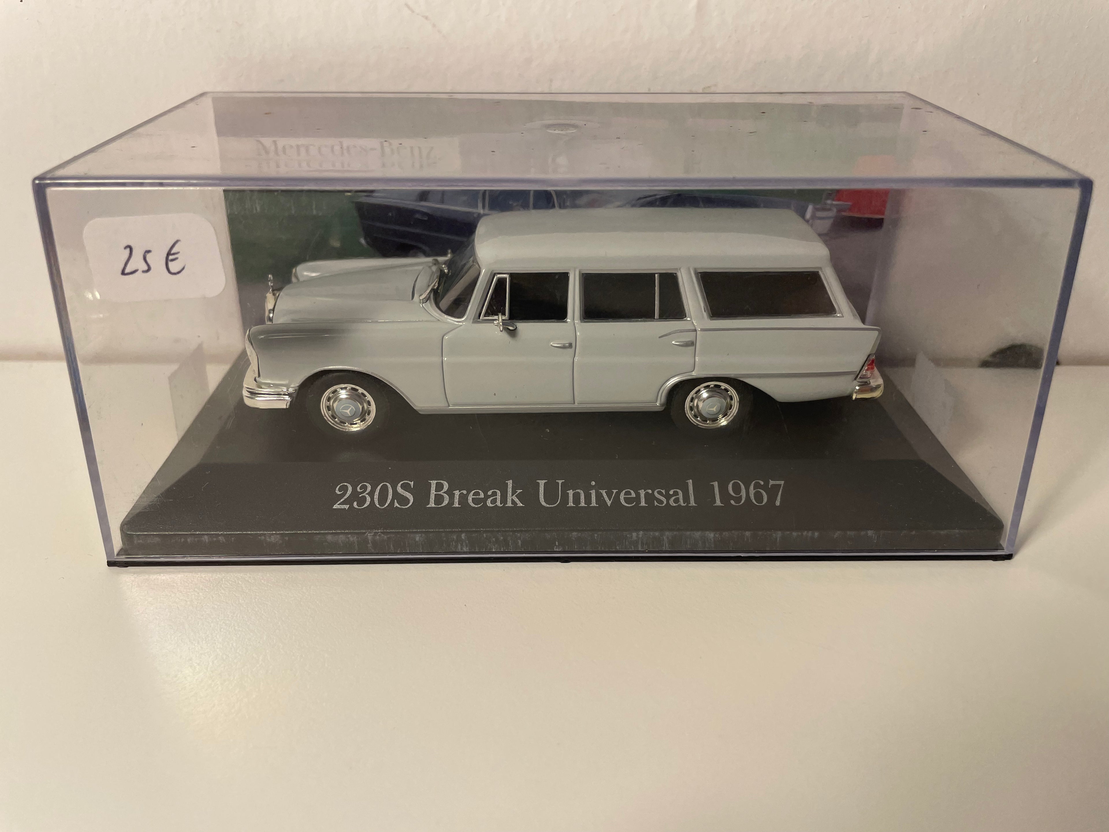 Mercedes Break Universal gris de 1967
