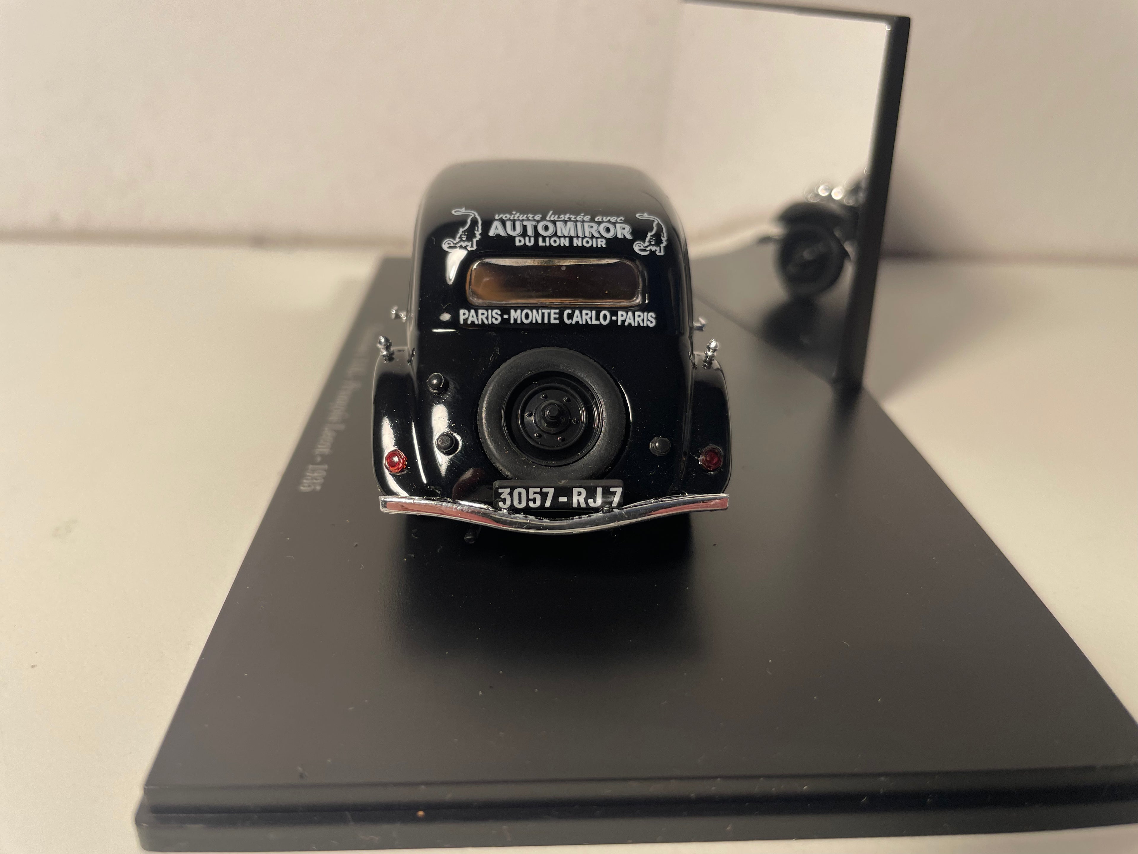 1935 Citroën Traction 11AL Black - François Lecot (Plexi Box)