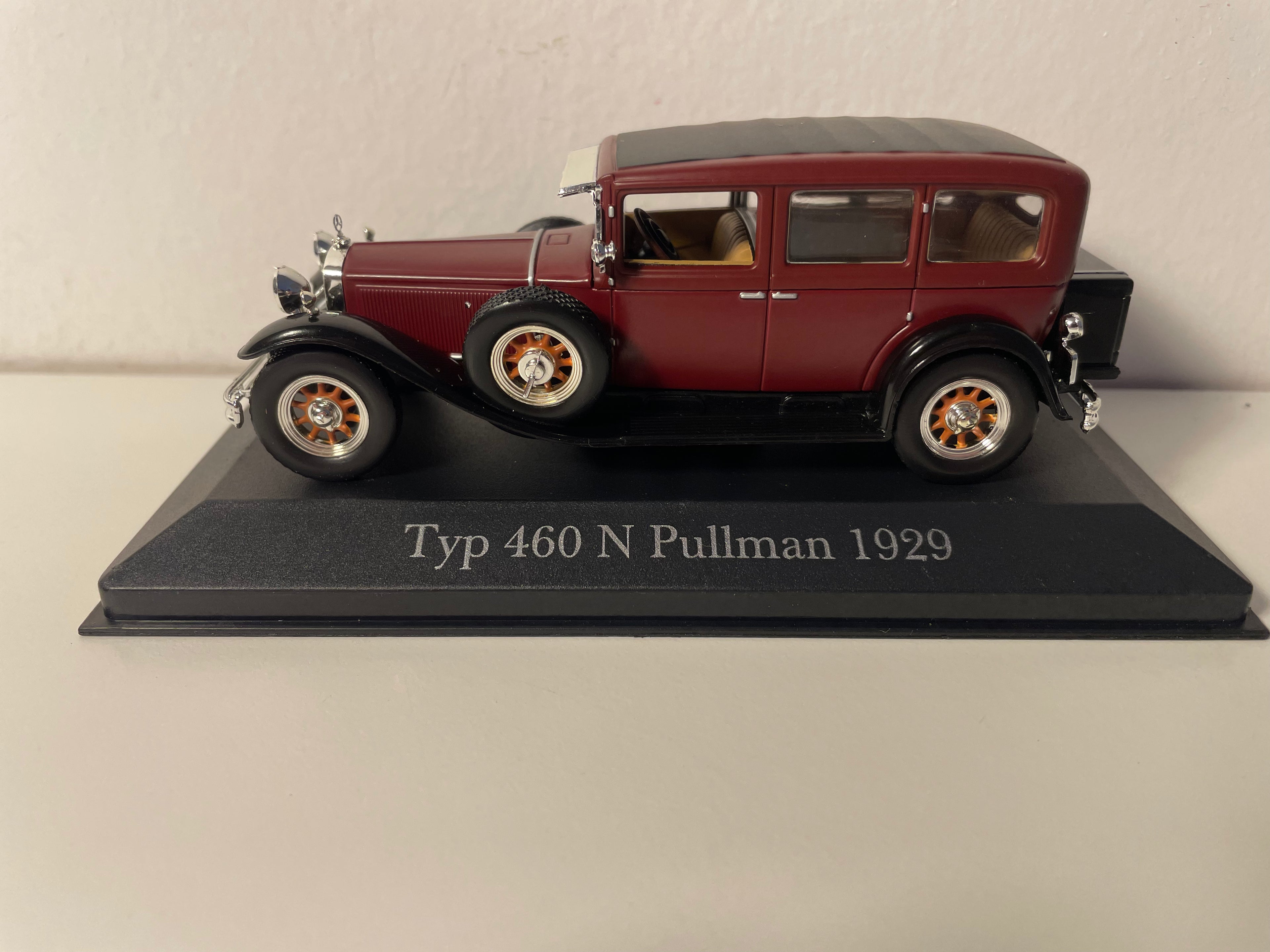 Mercedes 460 N Pullman bordowy z 1929 roku