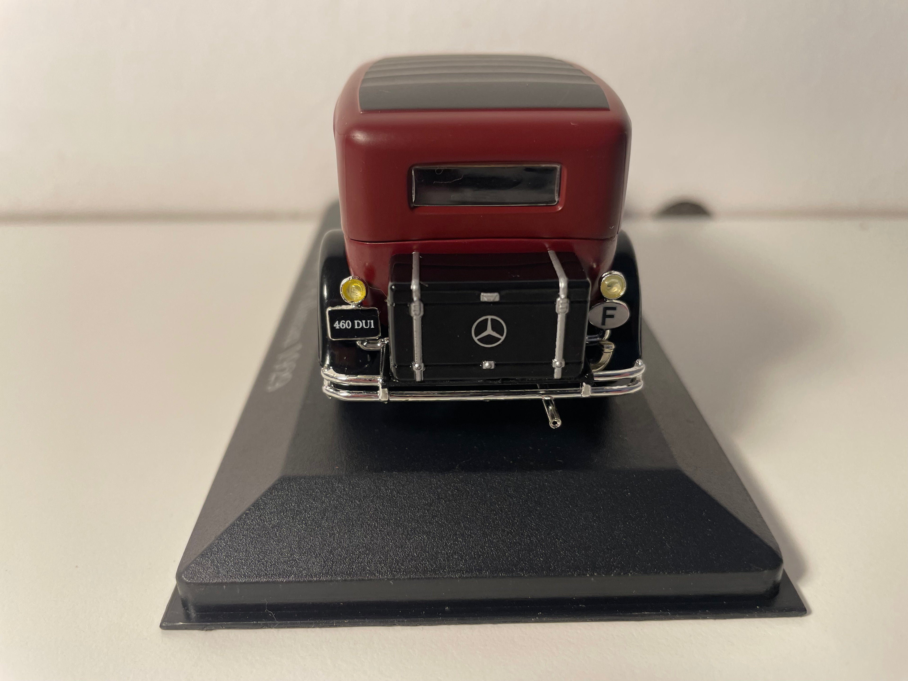 Mercedes 460 N Pullman bordowy z 1929 roku