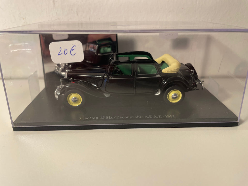 Citroën Traction 15 Six découvrable A.E.A.T. schwaarz aus 1951 (plexi-Box)