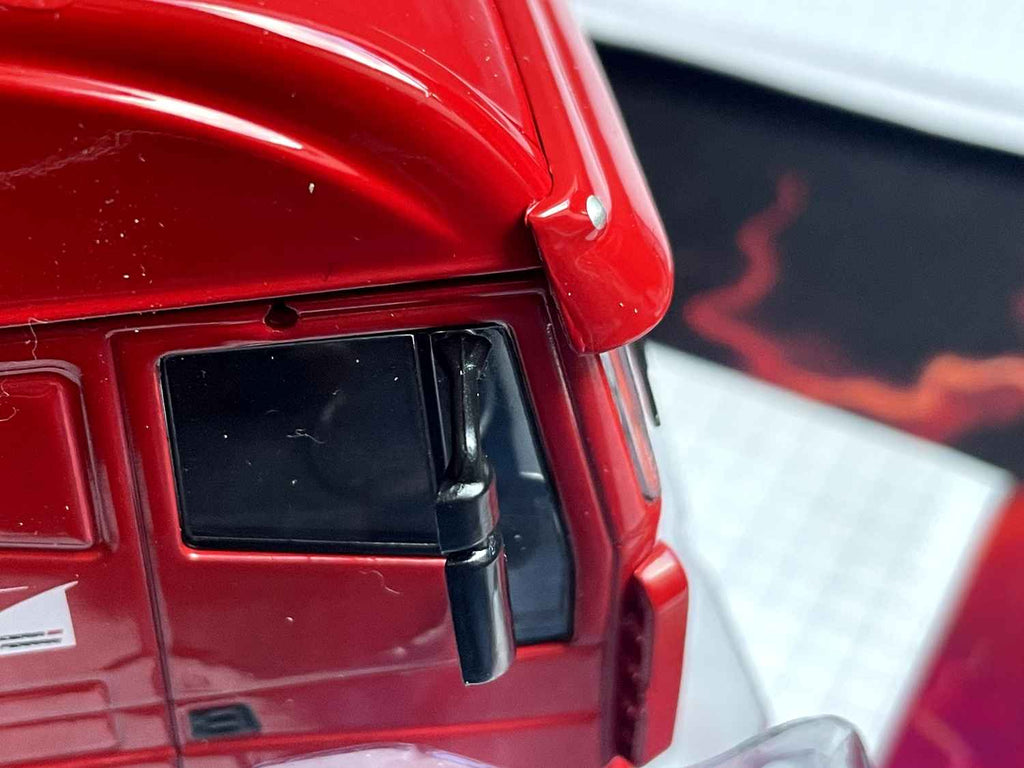 Ciężarówka półprzyczepa IVECO TRALIS zespołu (Scuderia) FERRARI F1