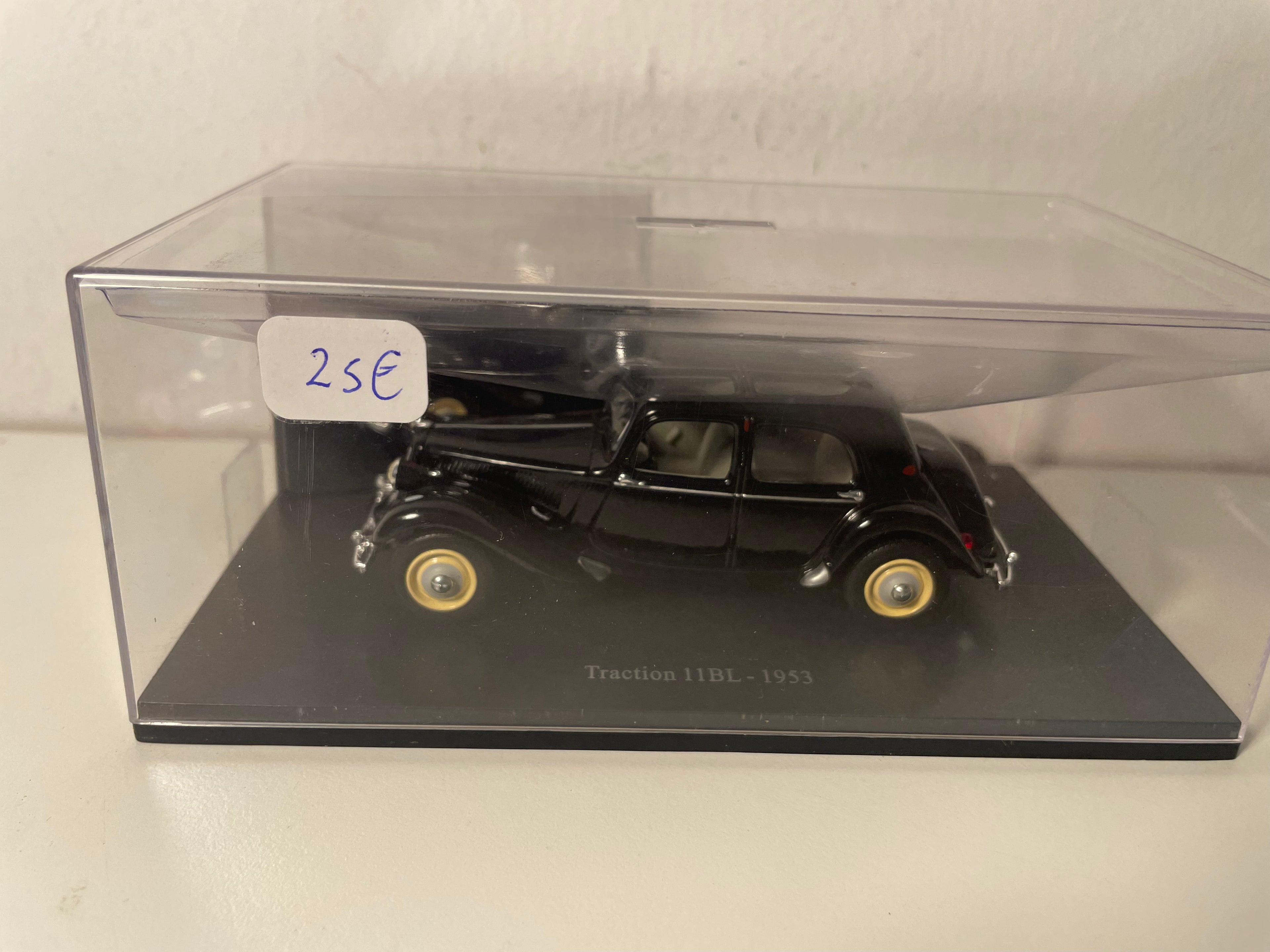 1953 Citroën Traction 11BL Black (Plexi Box)