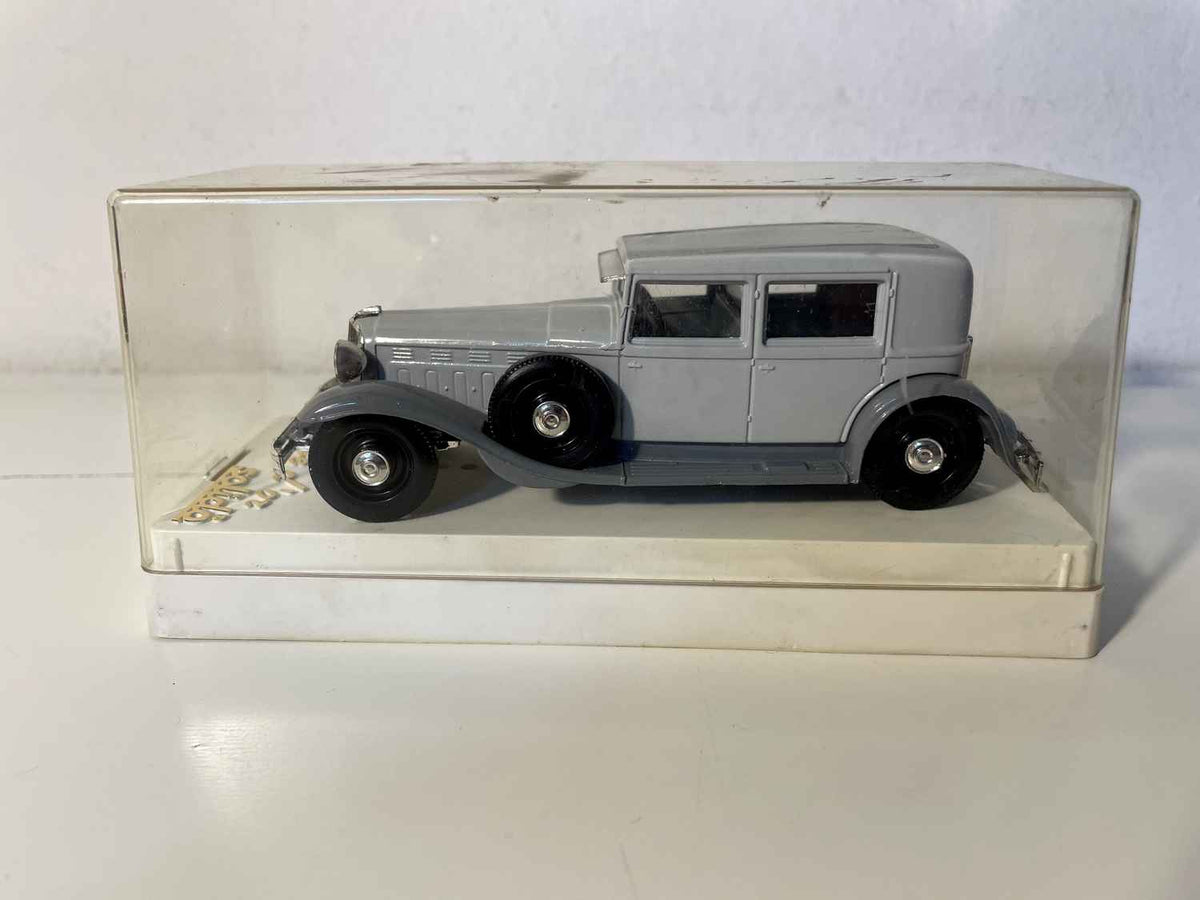 Renault Réinastella grise (Solido référence 4097)