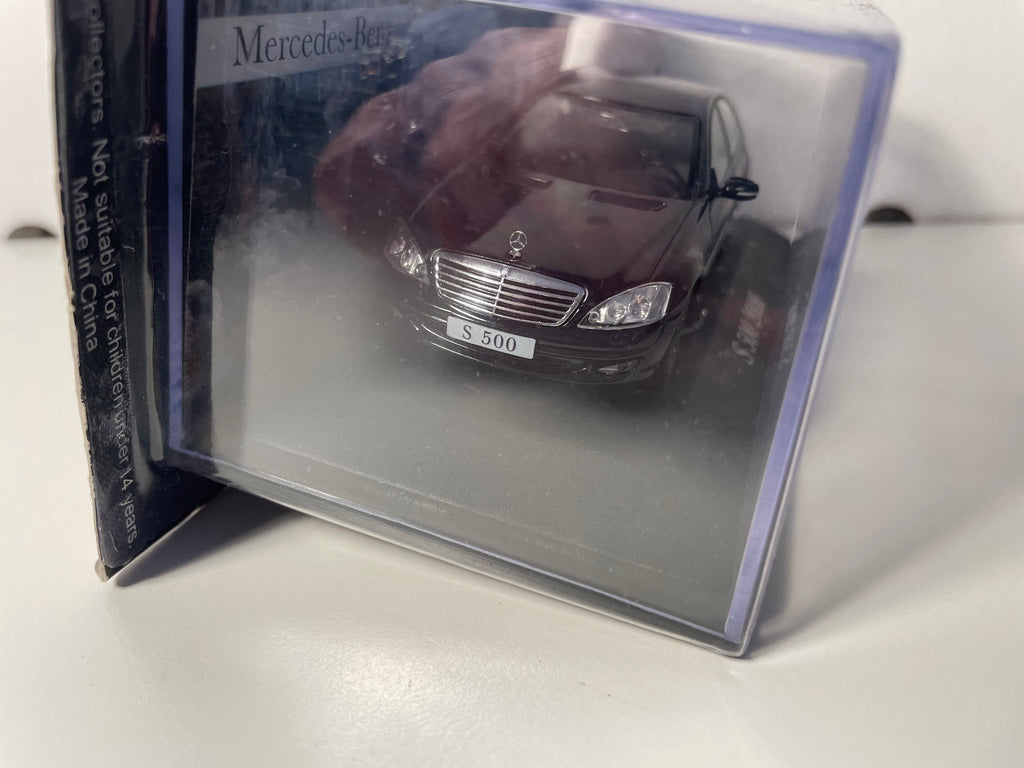 Mercedes S 500 dunkelblau von 2006