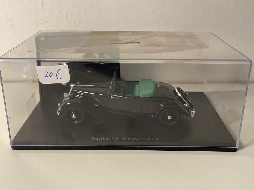 Cabriolet negro Citroën Traction 7B de 1934 (caja de plexiglás)