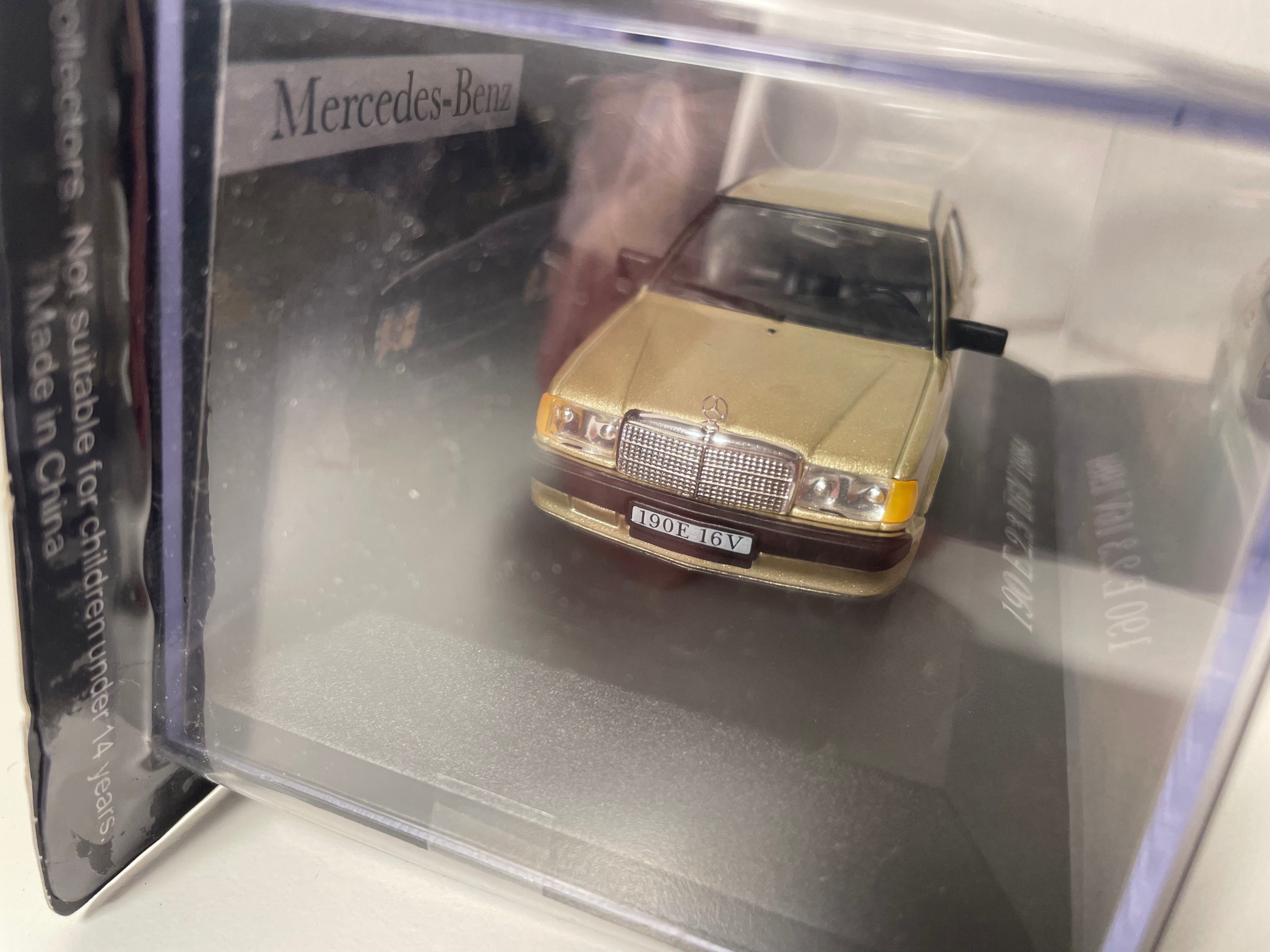 Mercedes 190 E 2.3 16V braun von 1984