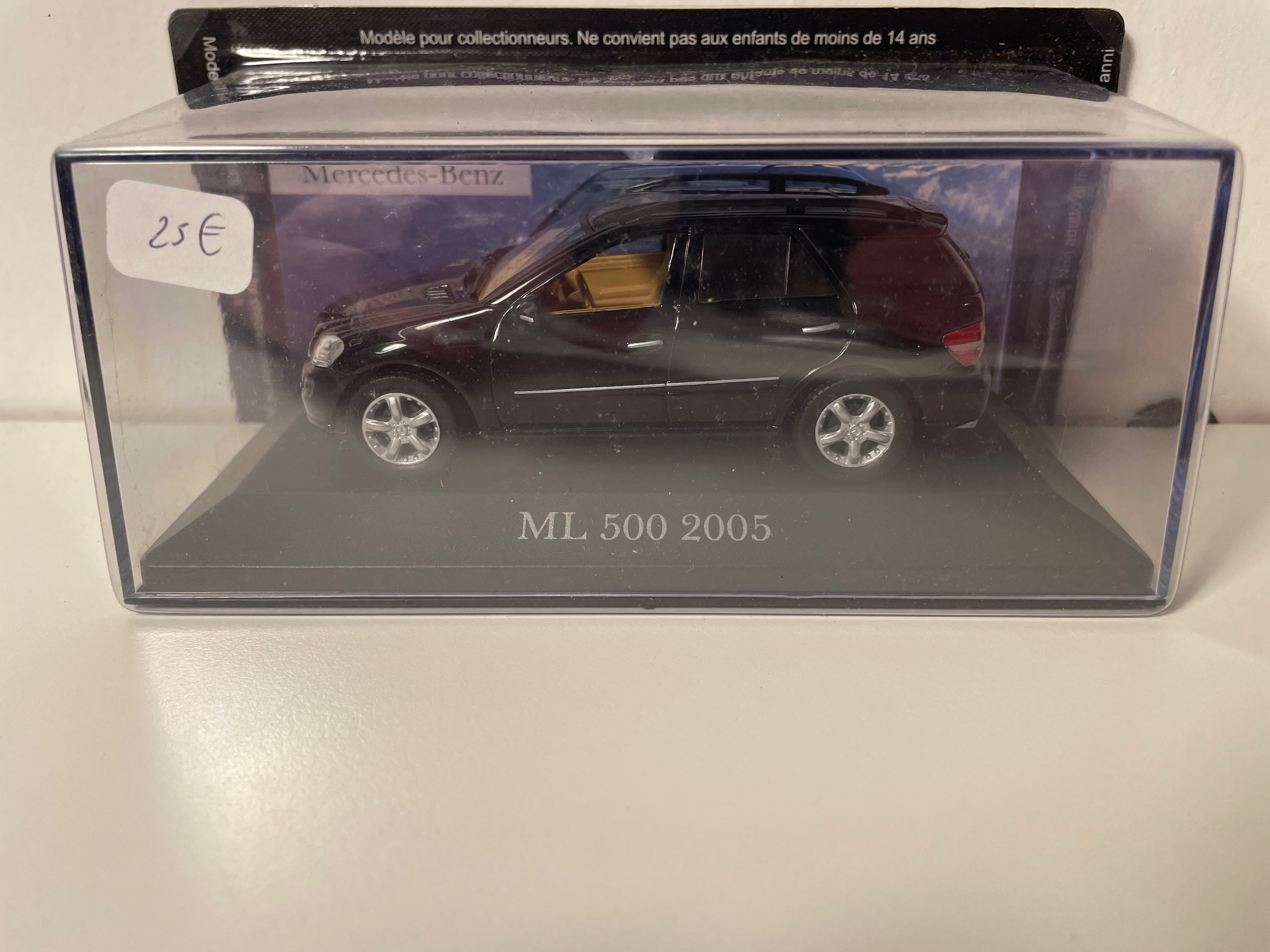 Mercedes ML 500 noire de 2005