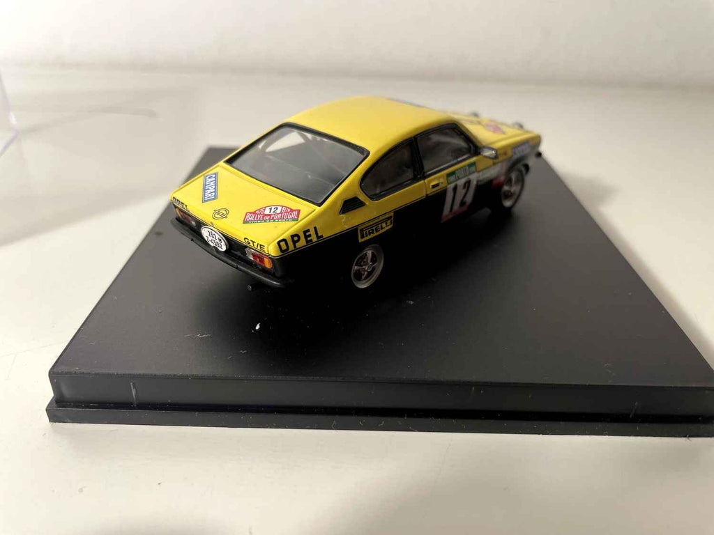 Opel Kadett GTE żółto-czarny numer 12 - rajd Portugalii 1976 - kolekcja TROFEU