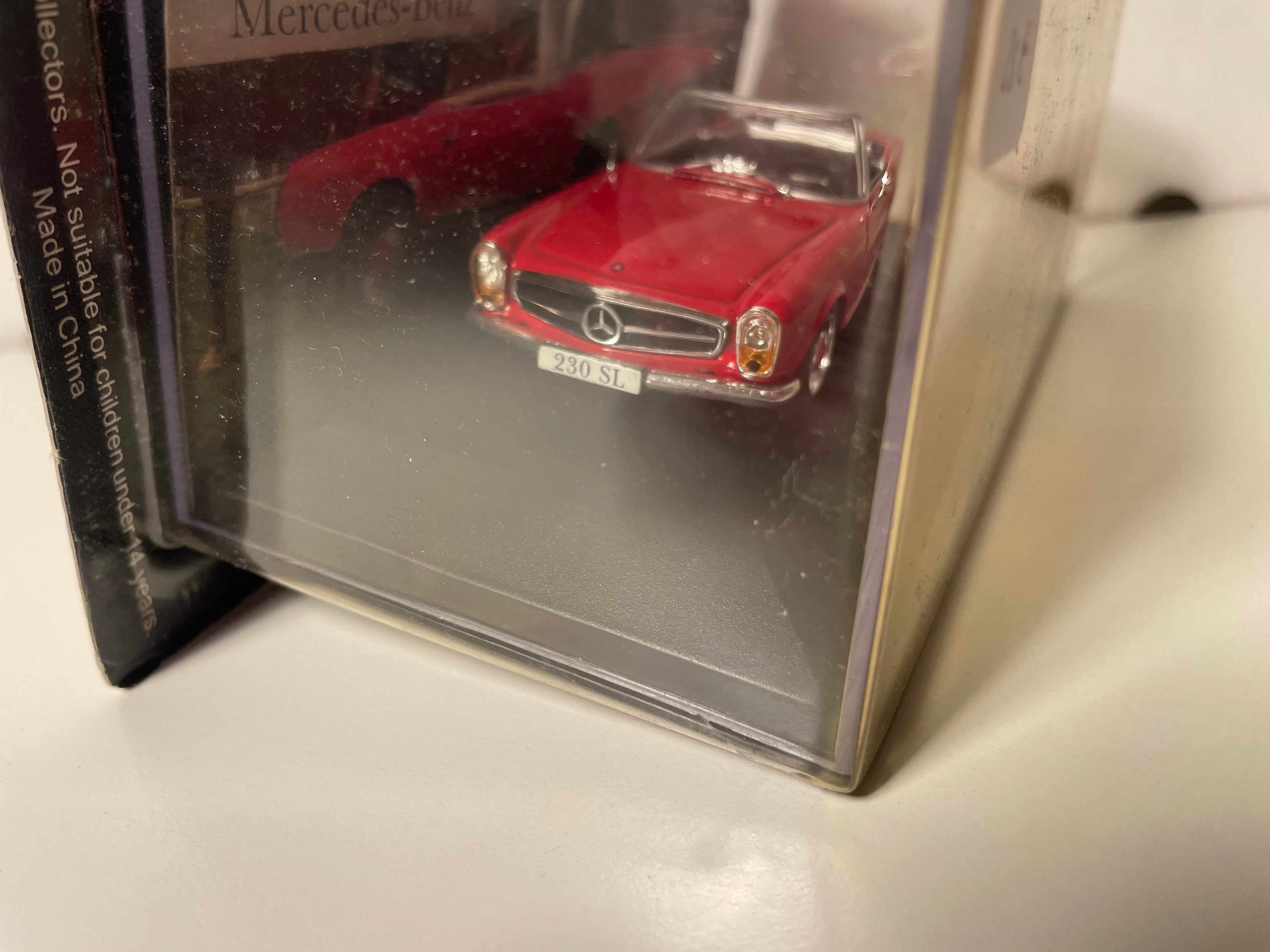 Mercedes 230 SL Roadster rosso del 1963