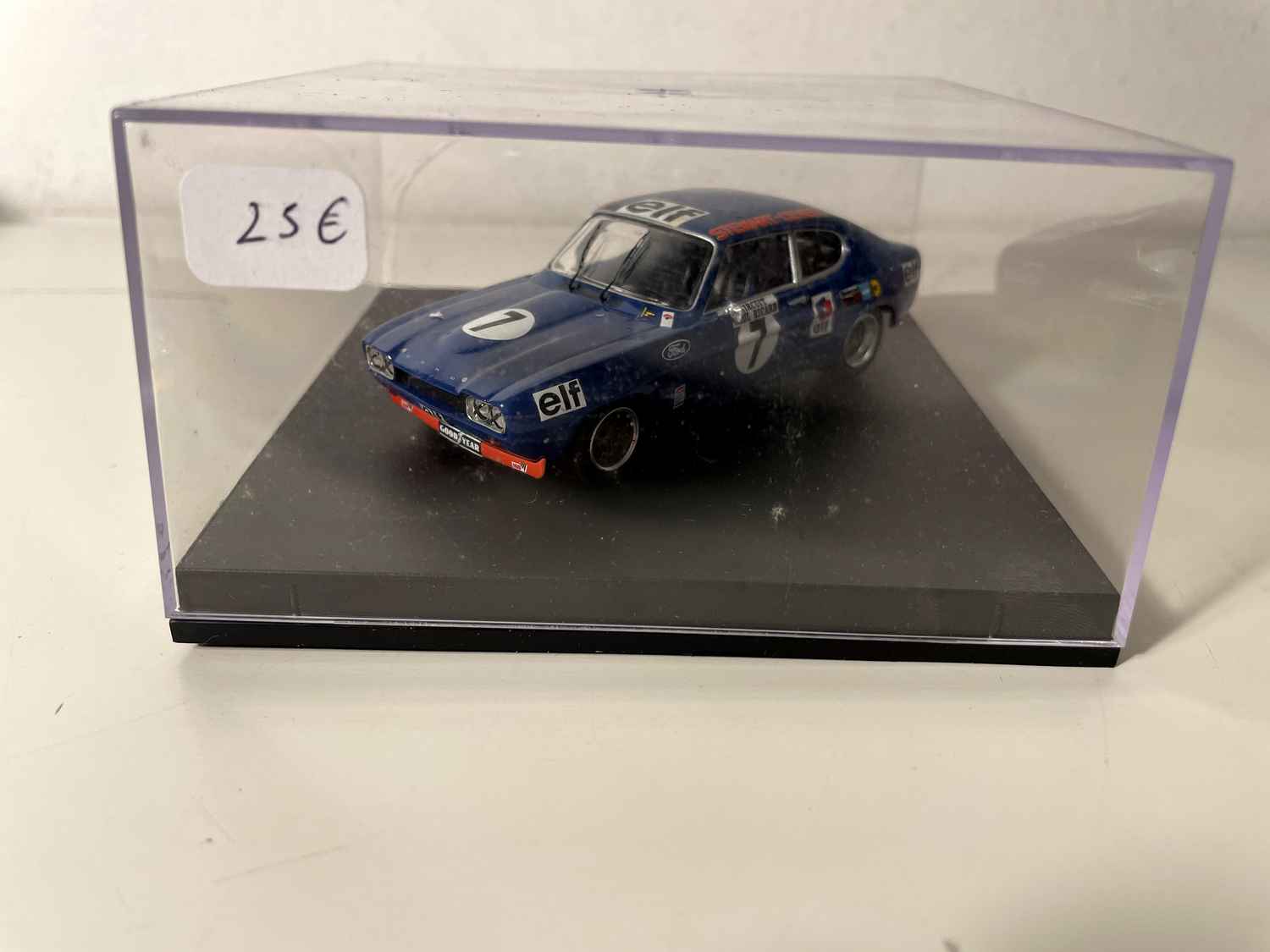 Ford Capri 2600 RS azul número 7 - 6 horas en el circuito Paul Ricard de 1972 - Colección TROFEU