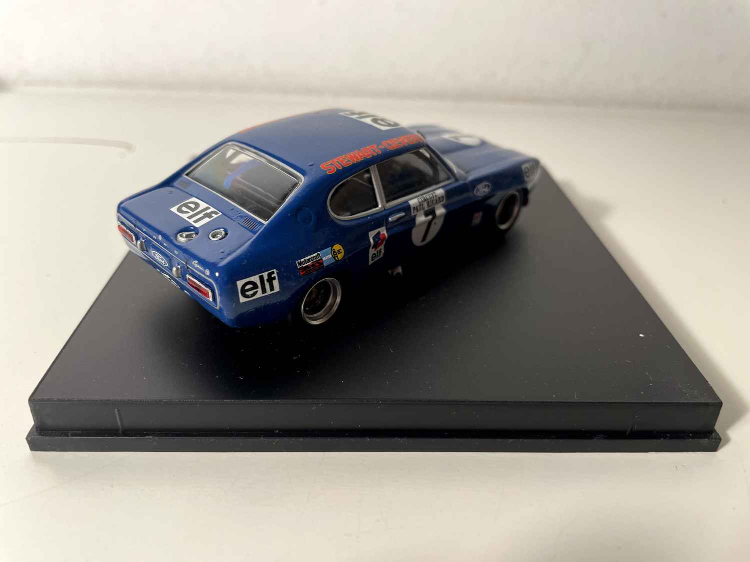 Ford Capri 2600 RS azul número 7 - 6 horas en el circuito Paul Ricard de 1972 - Colección TROFEU