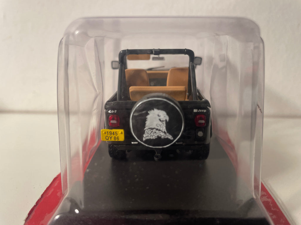 Jeep CJ7 Laredo schwarz vun 1982 - Auto Plus