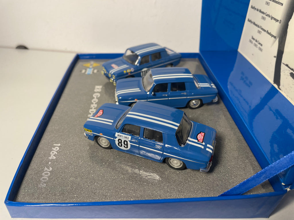 Renault 8 Gordini blauw - jubileumdoos met 3 auto's voor de 40ste verjaardag van de R8 Gordini (1964 - 2004) - blauwe rechthoekige doos - NOREV