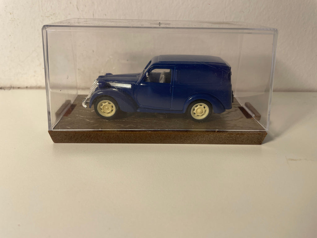 Fiat 1100 E HP 35 Furgone 1949-53 bleue - collection BRUMM série ORO R177