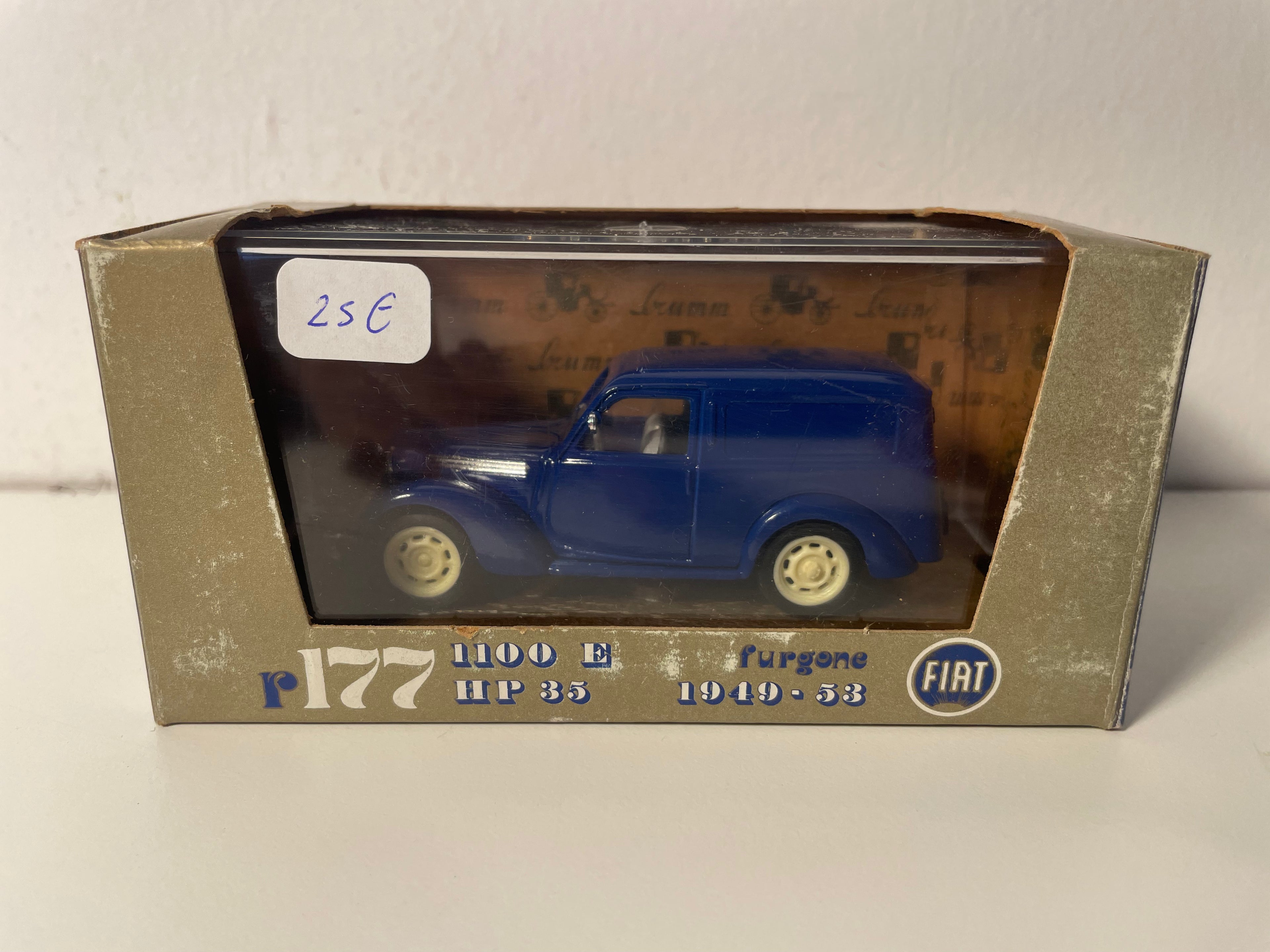 Fiat 1100 E HP 35 Furgone 1949-53 bleue - collection BRUMM série ORO R177