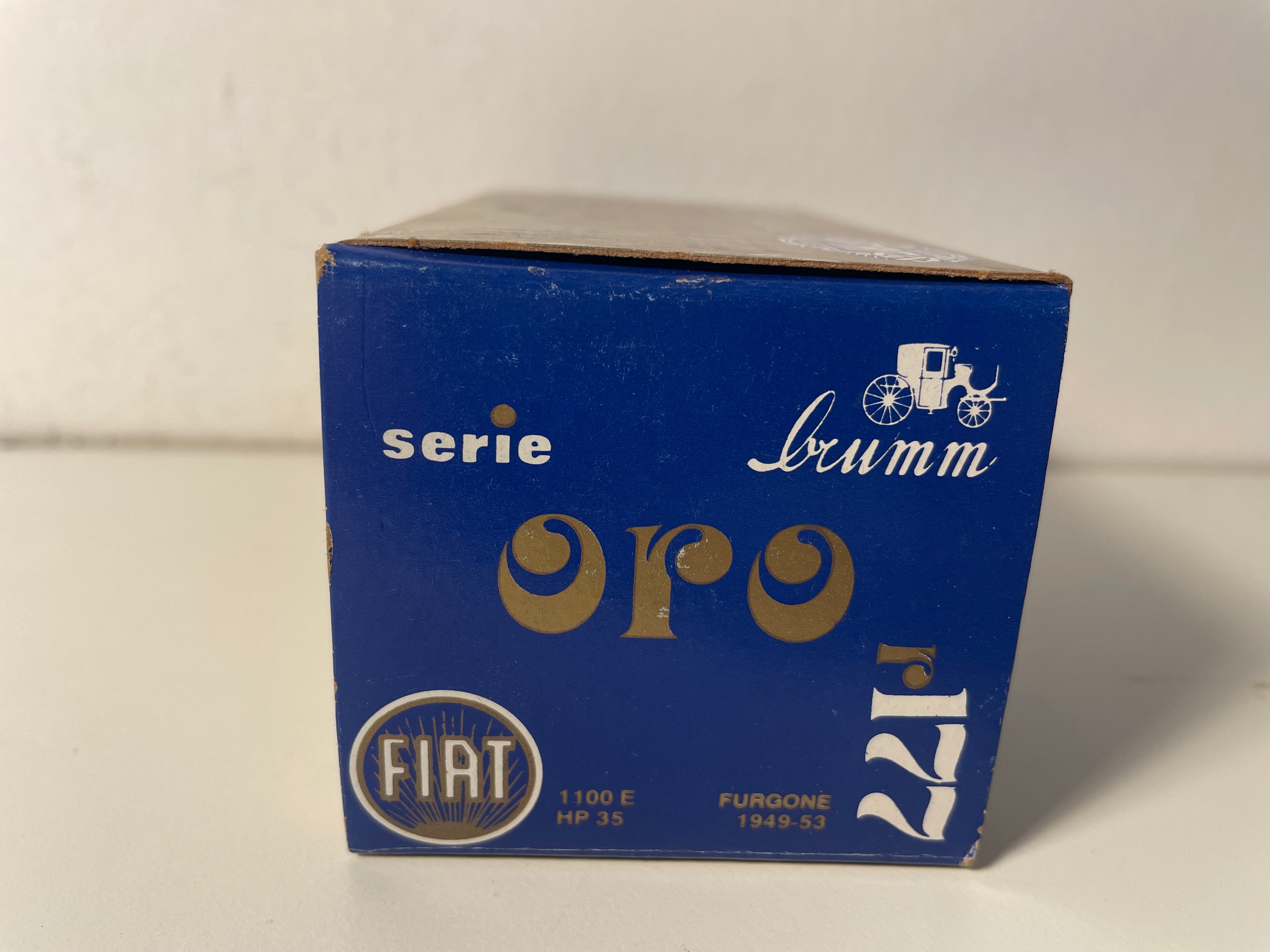 Fiat 1100 E HP 35 Furgone 1949-53 bleue - collection BRUMM série ORO R177