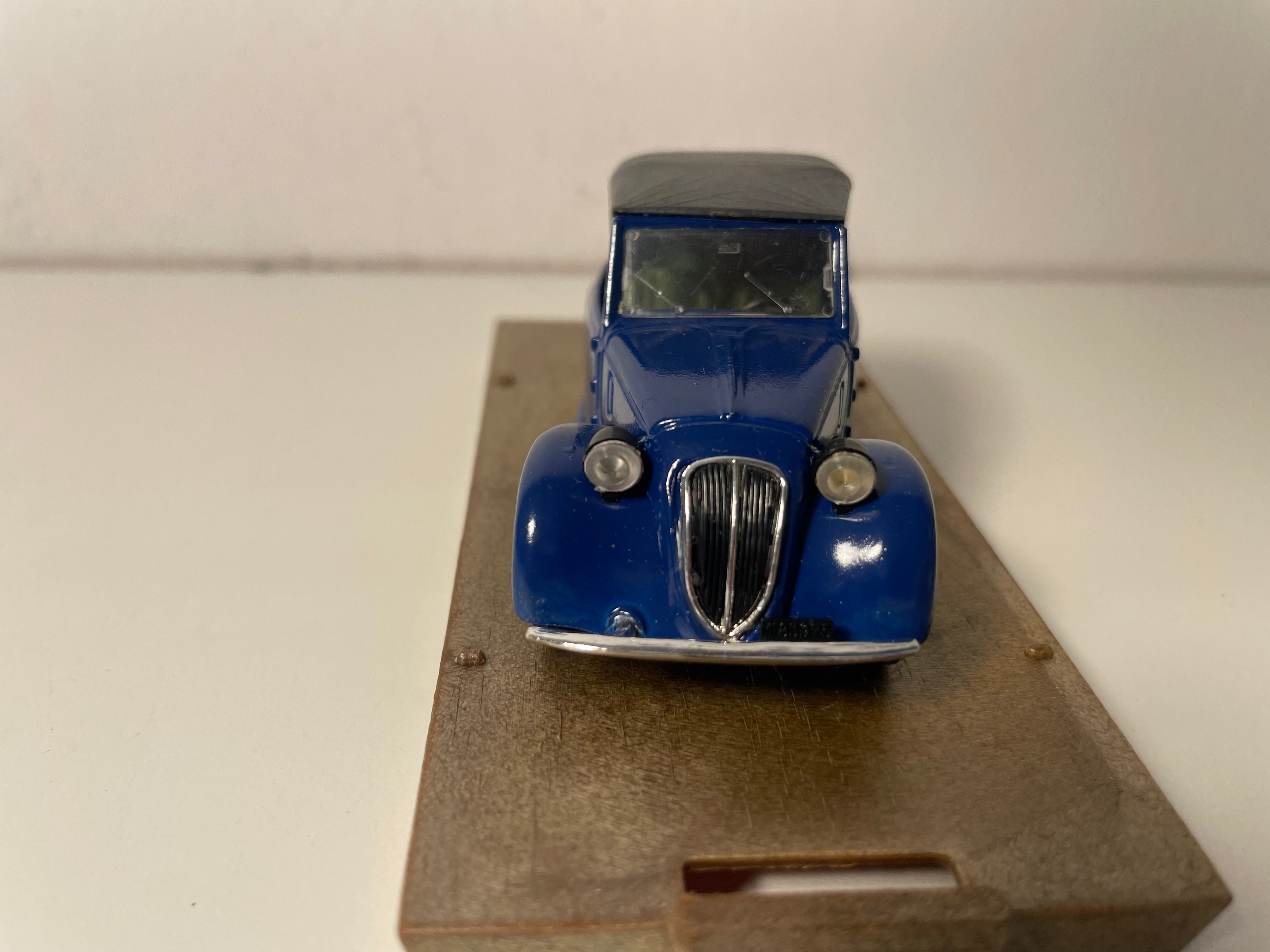 Fiat 508C Cabriolet 1100 HP32 blau 1937-1939 - Sammlung BRUMM Serie ORO R84