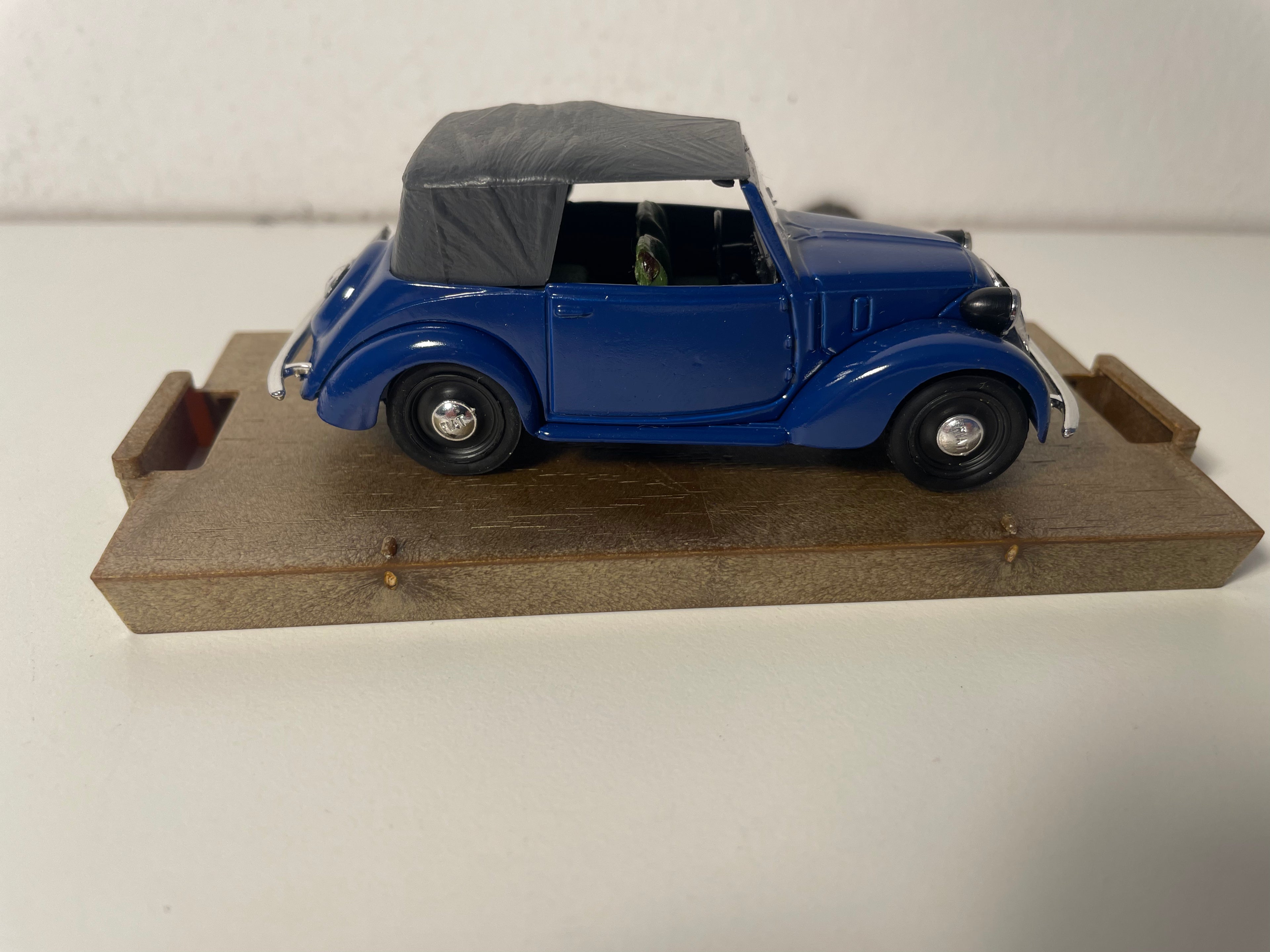 Fiat 508C Cabriolet 1100 HP32 blau 1937-1939 - Sammlung BRUMM Serie ORO R84