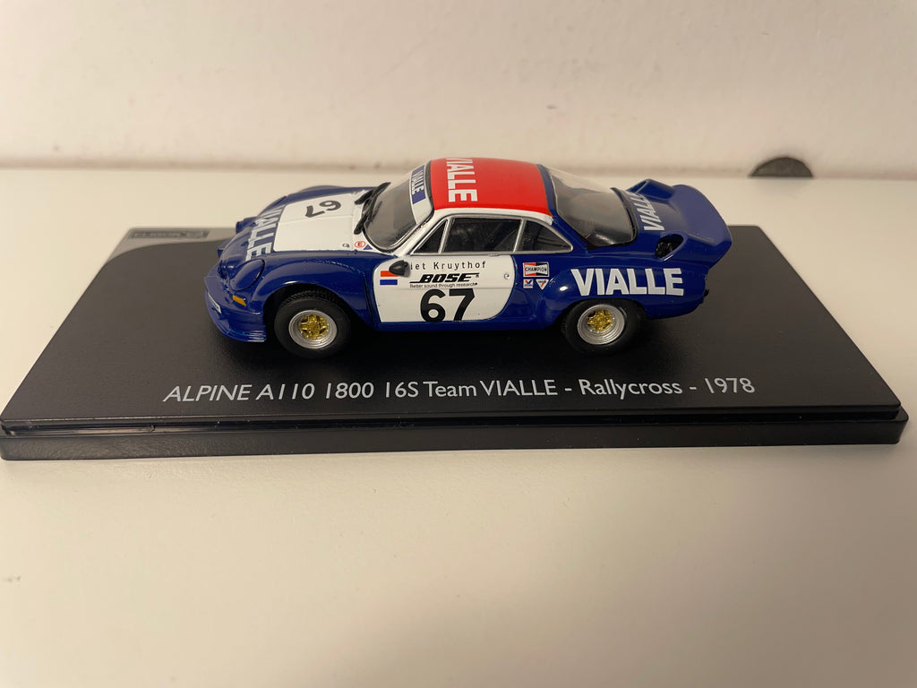 Renault Alpine A110 1800 16S Team VIALLE azul, branco e vermelho número 67 de 1978 - rallycross