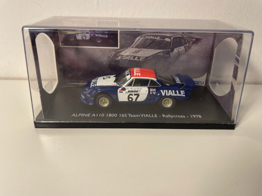 Renault Alpine A110 1800 16S Team VIALLE azul, branco e vermelho número 67 de 1978 - rallycross
