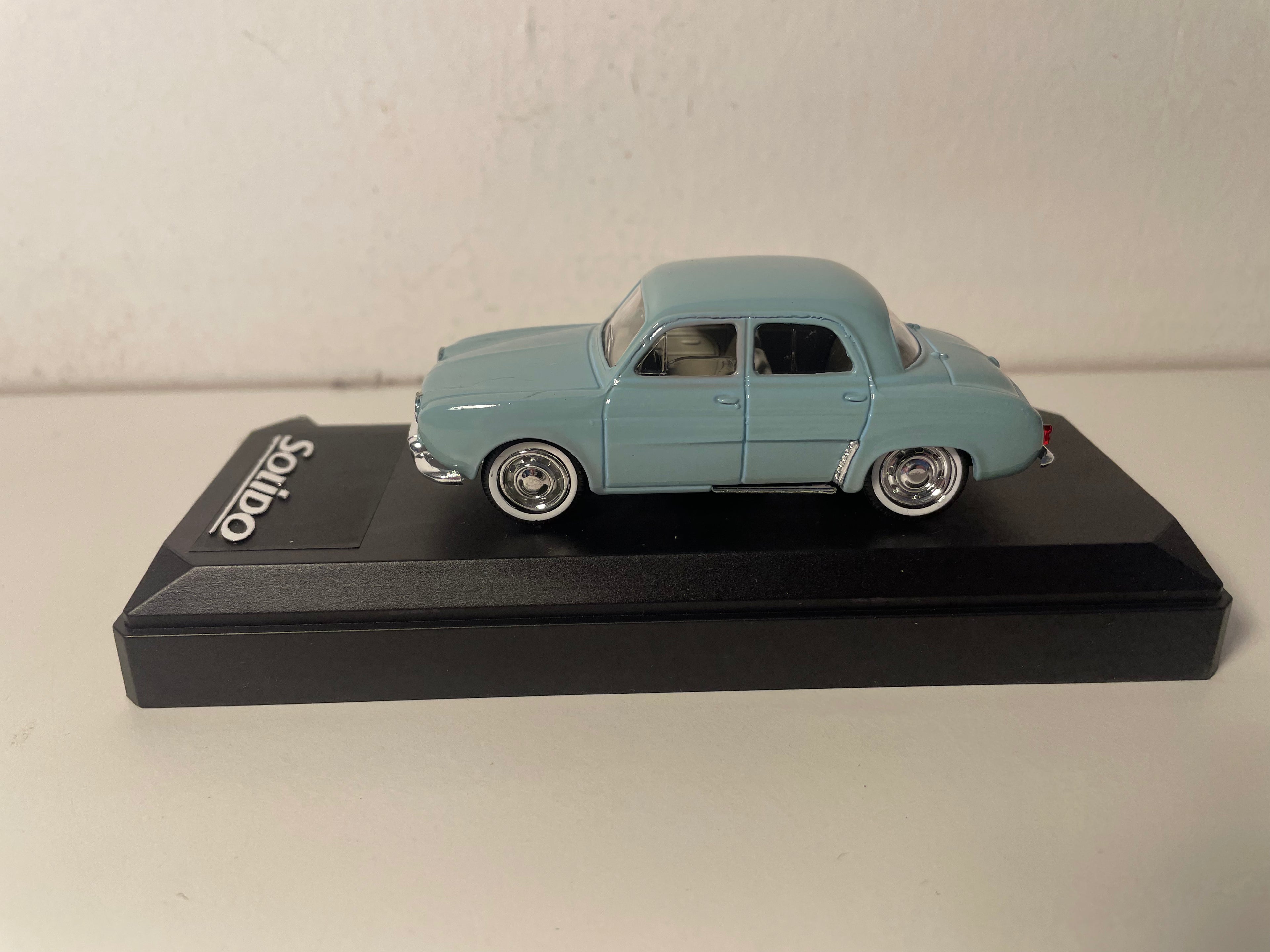 Renault Dauphine blo 1961 (Solido Referenz 4541)