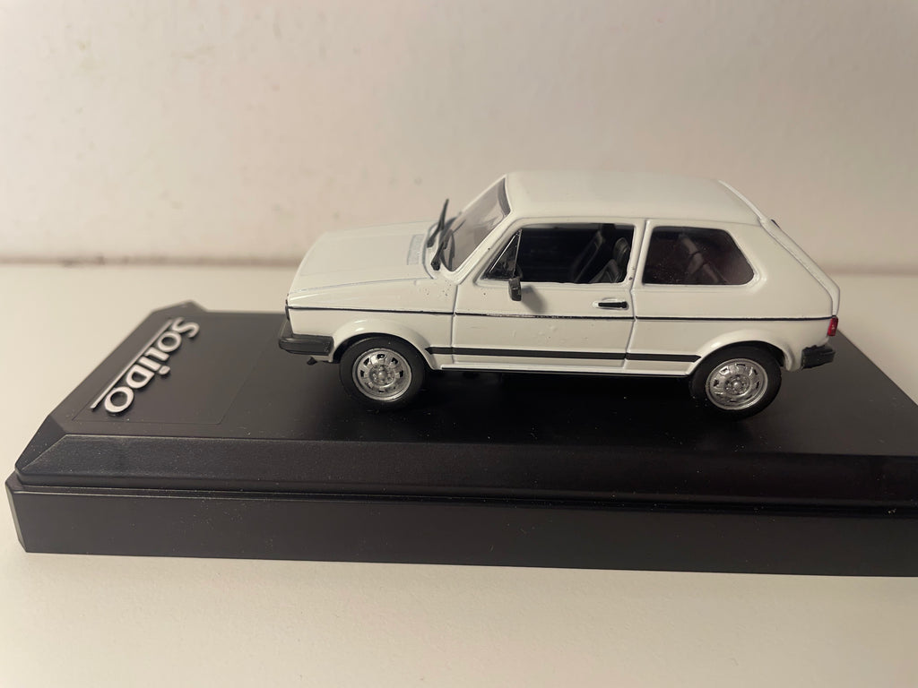 Volkswagen GOLF 1 blanche de 1974 - Solido référence 1849