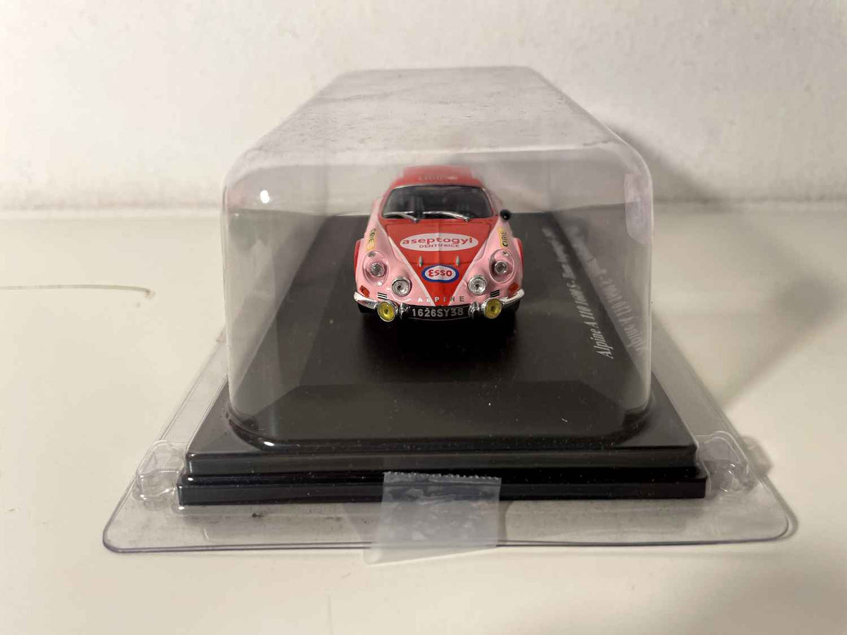 Renault Alpine A110 1600S Team Aseptogyl rosa e rosso del 1971