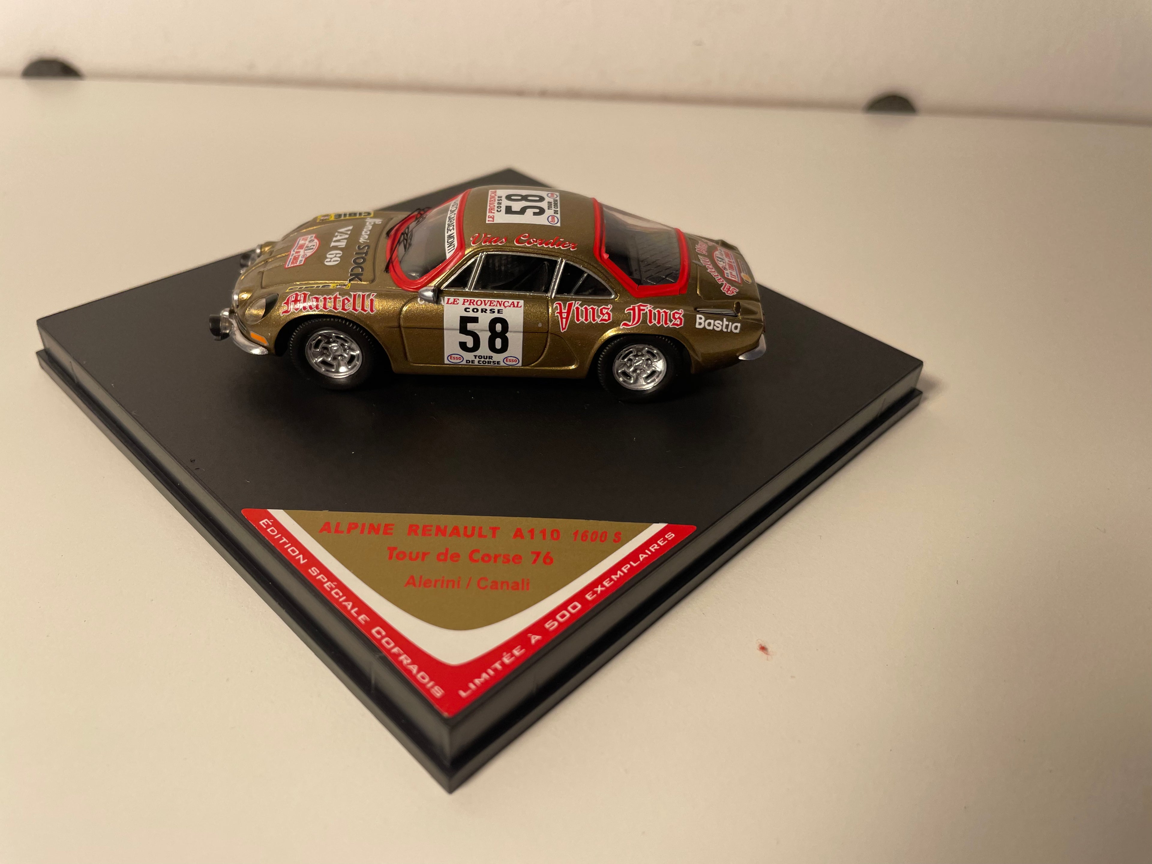 Renault Alpine A110 braun Nummer 58 - Tour de Corse 1976 - TROPHEU Referenz COF 15 (limitierte Auflage)