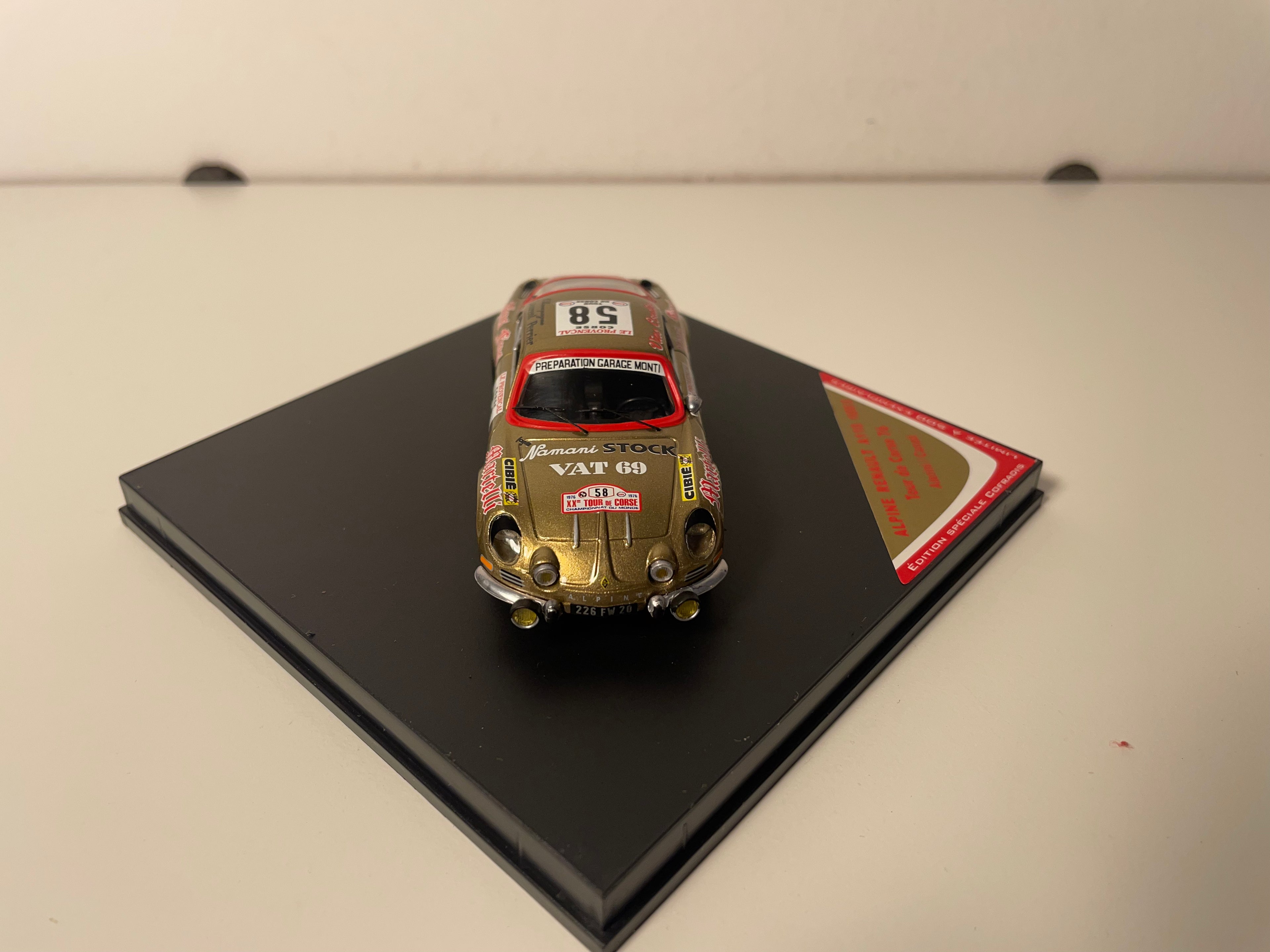 Renault Alpine A110 braun Nummer 58 - Tour de Corse 1976 - TROPHEU Referenz COF 15 (limitierte Auflage)