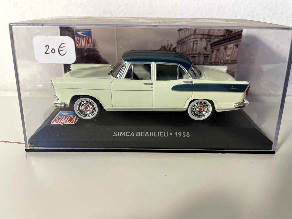 SIMCA Beaulieu hellgréng mat donkelgréngem Daach vun 1958
