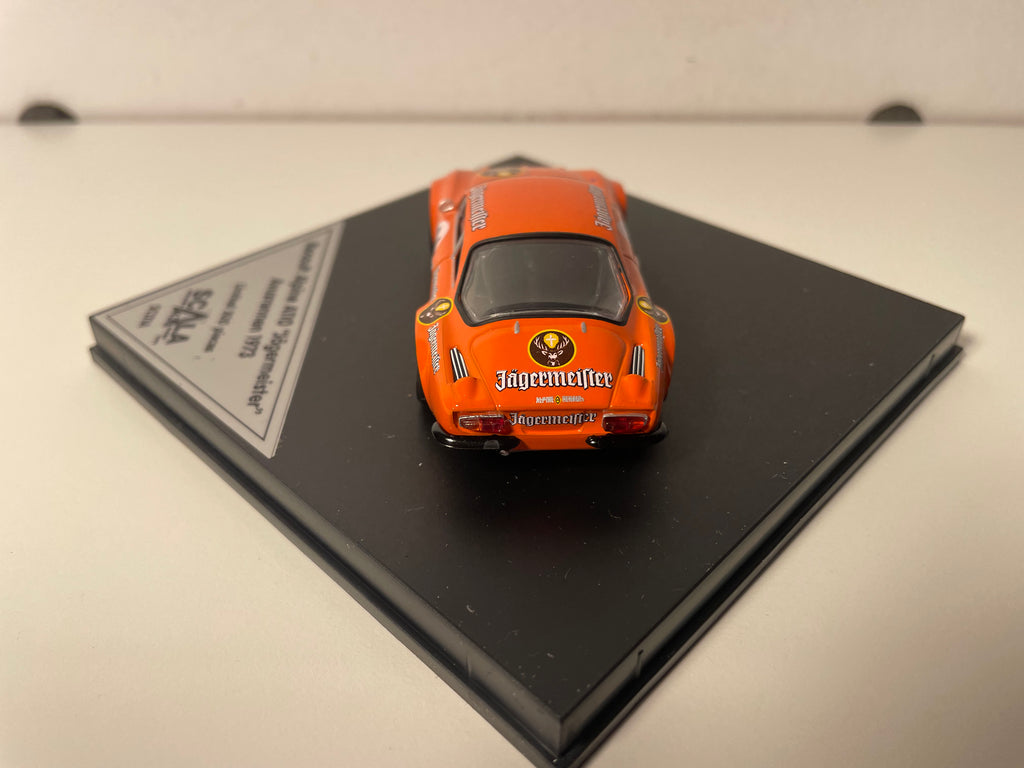 Renault Alpine A110 oranje nummer 34 "Jägermeister" Avusrennen 1973 - TROFEU SCALA 43 modelauto (beperkte editie)
