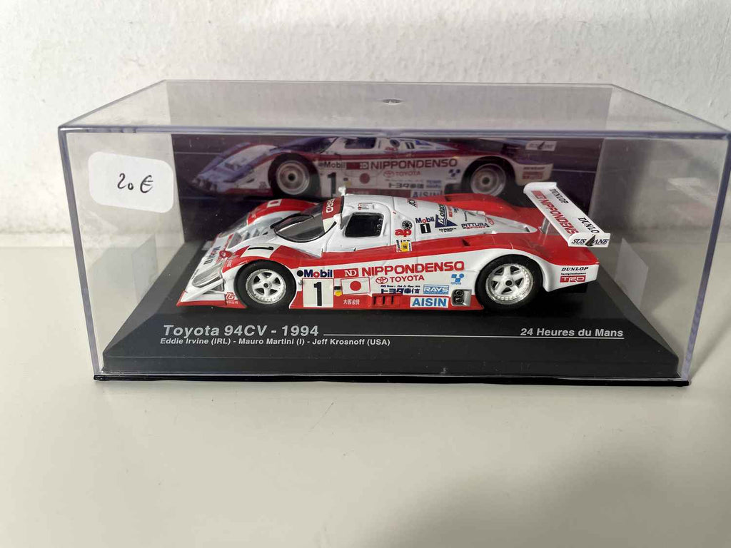 Toyota 94CV czerwono-biała numer 1 - 24 godziny Le Mans 1994