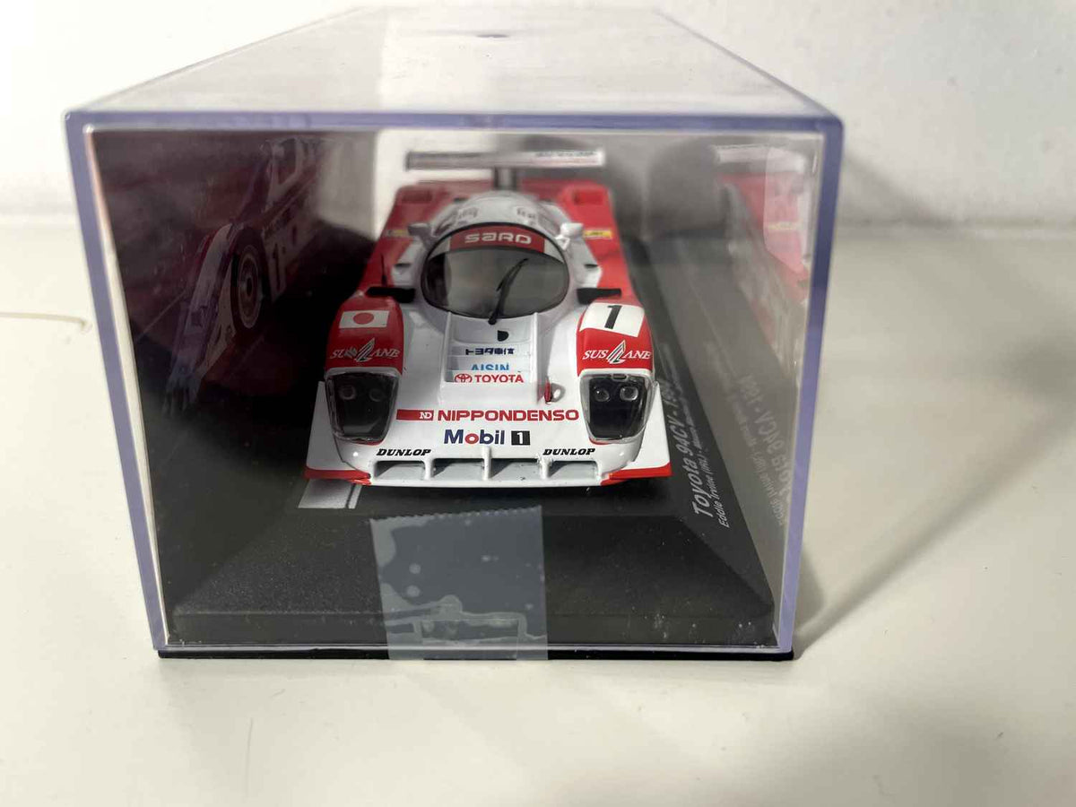 Toyota 94CV roja y blanca número 1 - 24 horas de Le Mans de 1994