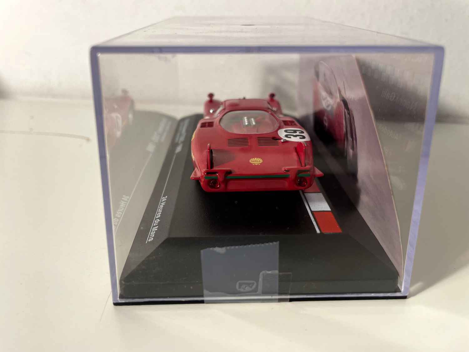 Alfa Roméo T33/2 czerwony numer 39 - 24 godziny Le Mans 1968