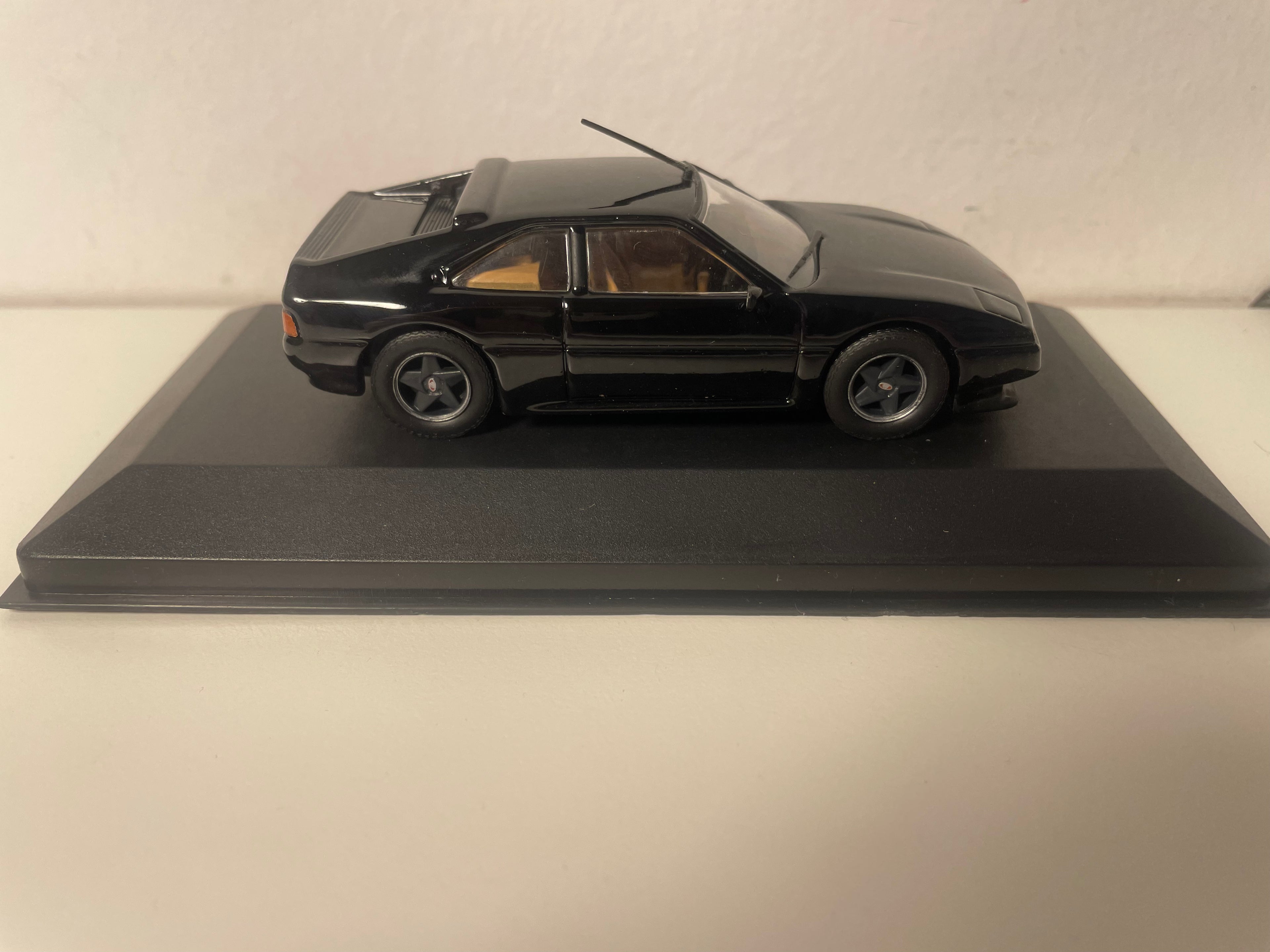 Venturi 260 Atlantic nero del 1991