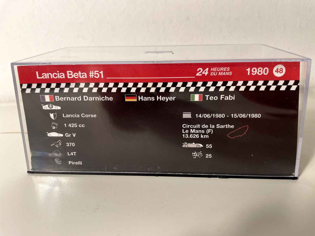 Lancia Beta rood en wit nummer 51 - 24 Uur van Le Mans